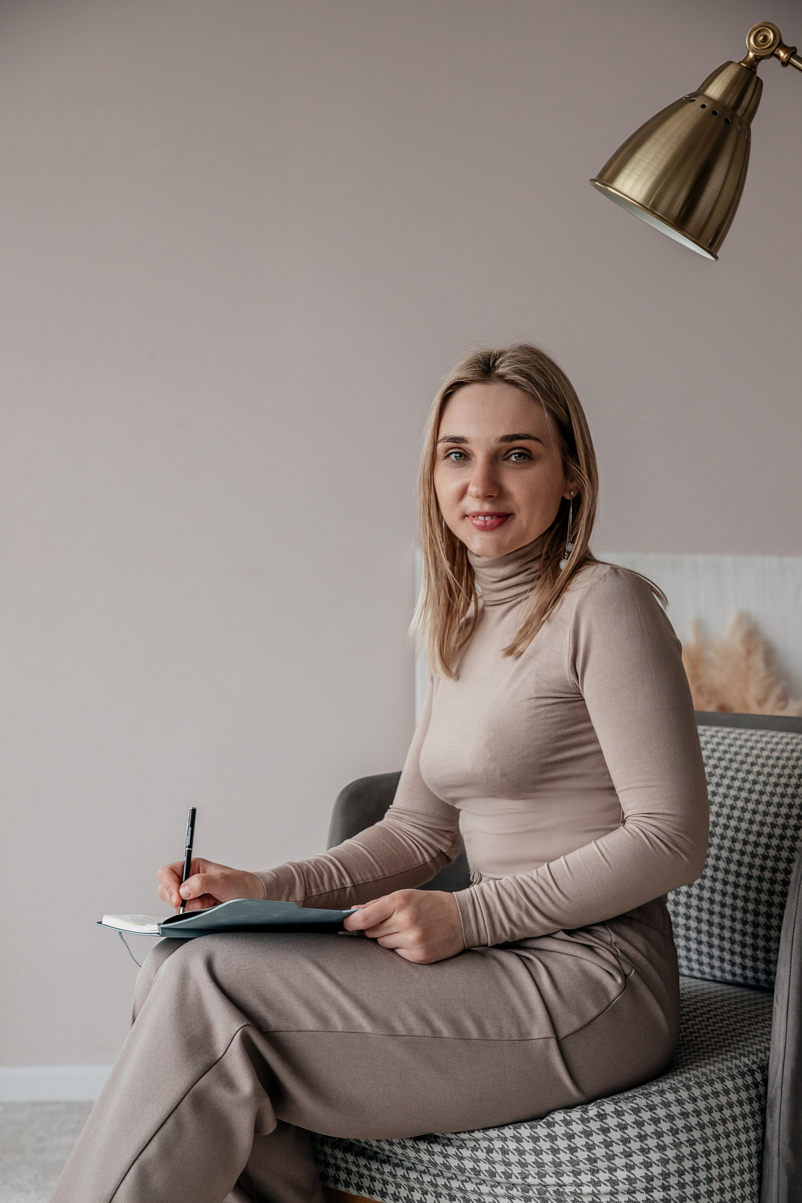 Света — контентная съемка таргетолога. Семейный и свадебный фотограф Минск, Барановичи Ольга Пахомова