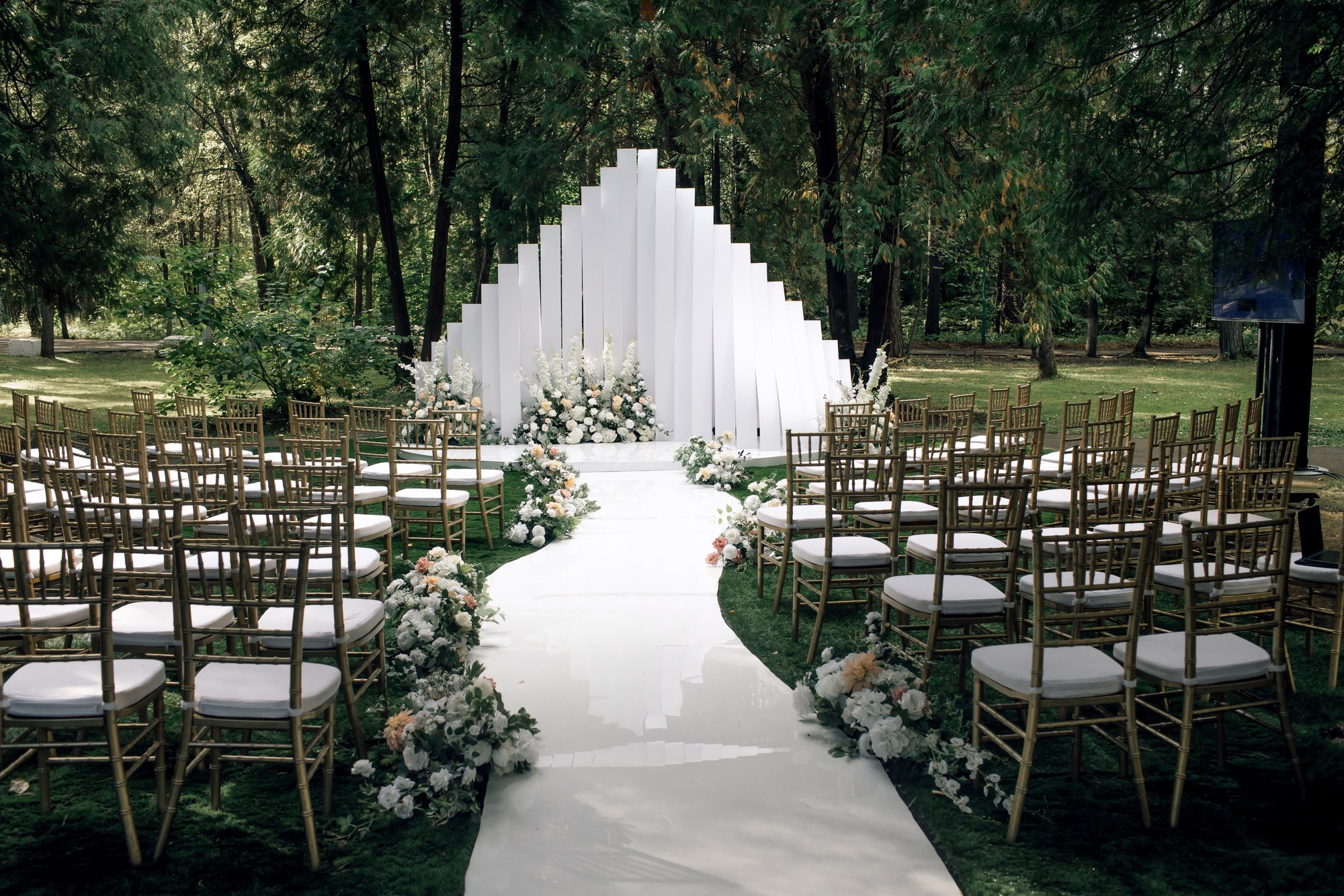 Decor and details. Любовь Чуляева — свадебный фотограф в Москве и Европе