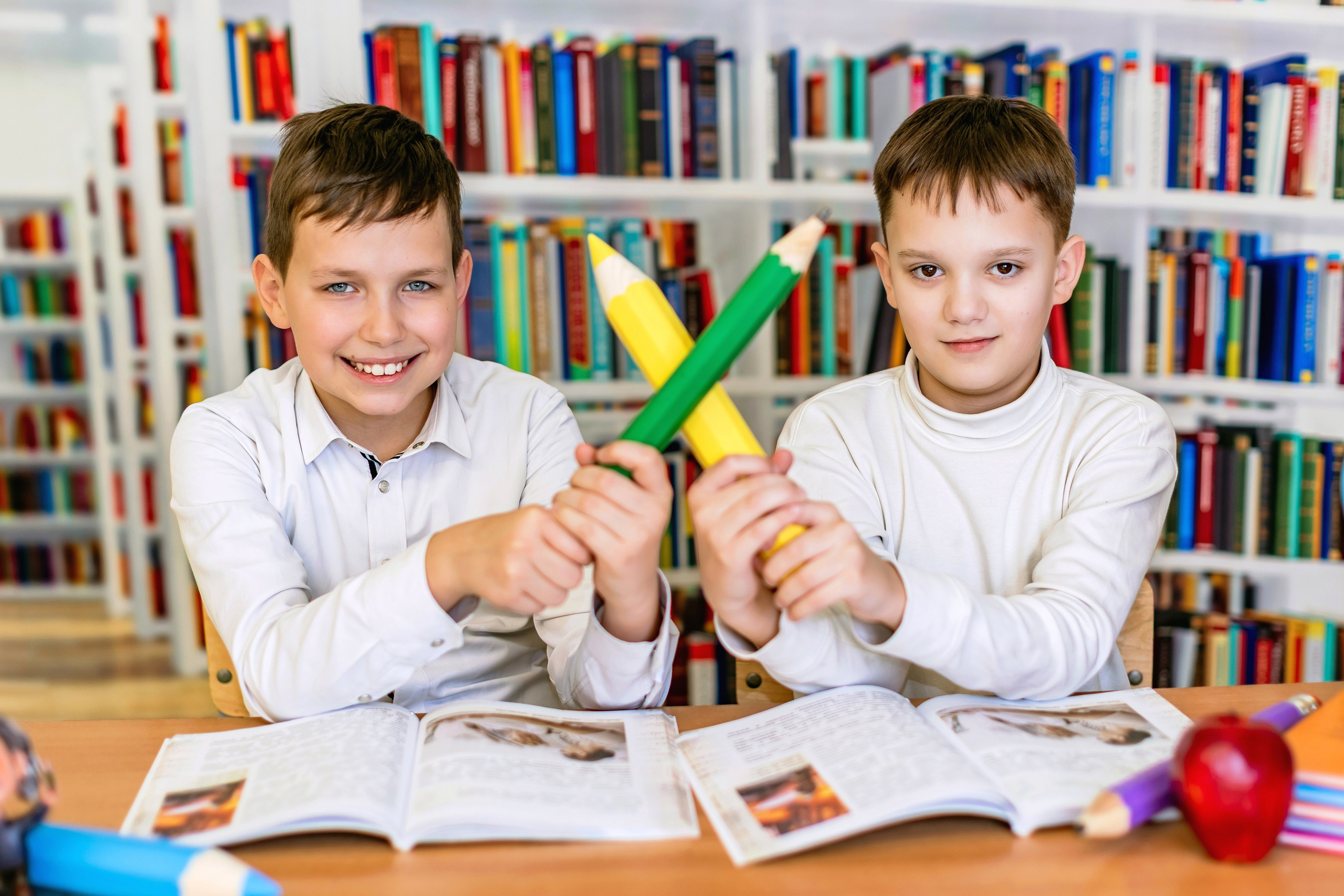 ГАЛЕРЕЯ фотографий для Начальной школы 1-4. Фотограф и видеограф Москва. Свадебный фотограф, видеограф. Выпускные альбомы. Оживающие альбомы