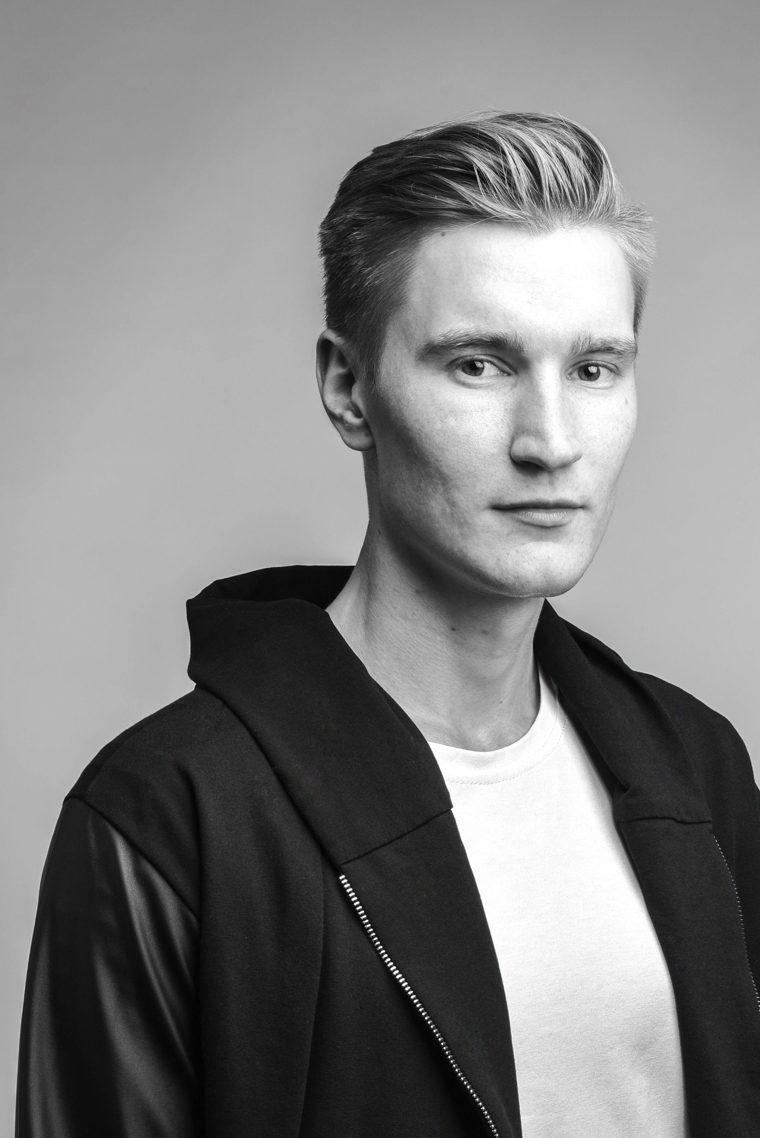 Николай, съёмки в фотостудии. Фотограф в Санкт-Петербурге Виктор Кудряшов