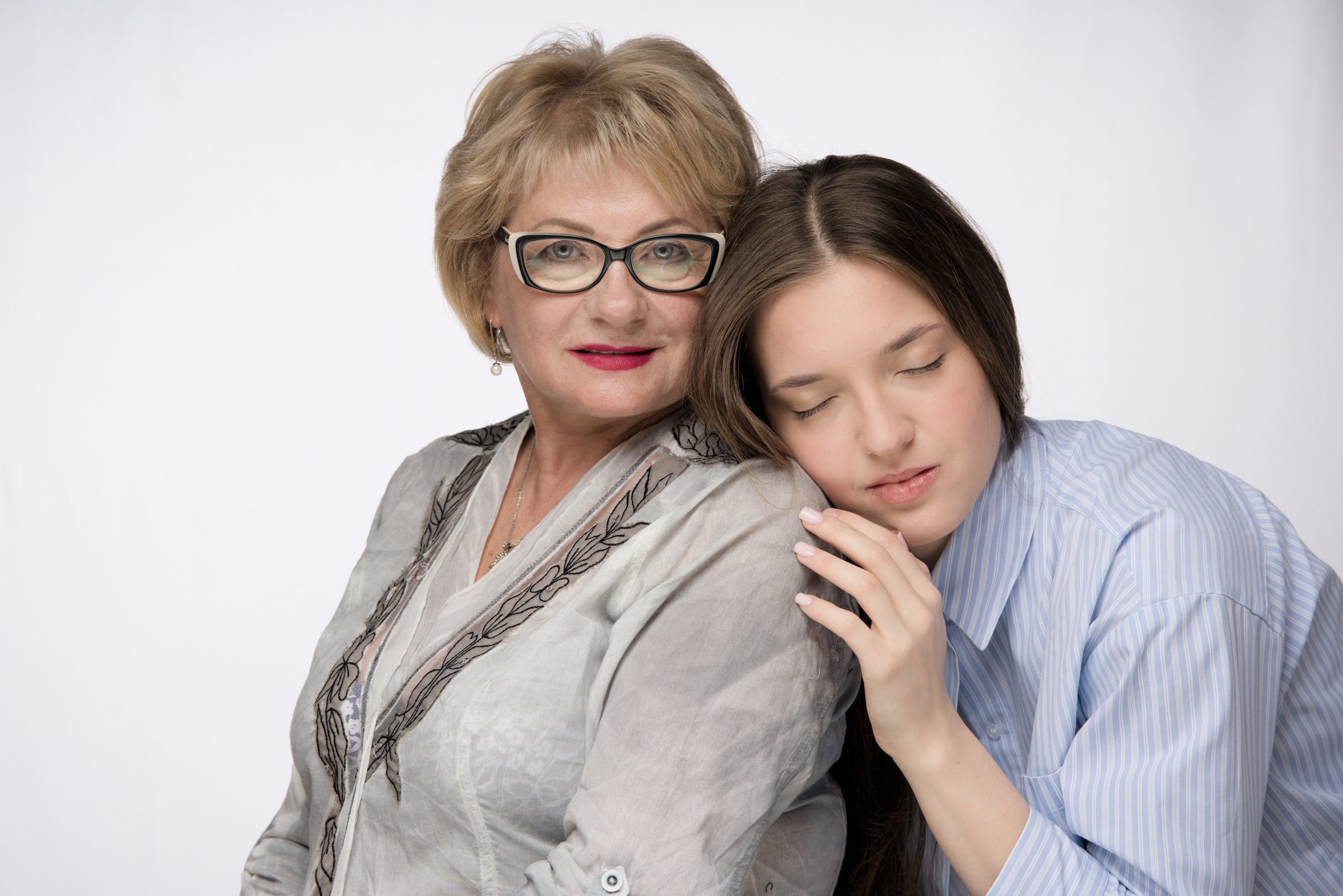 Арина с бабушкой. Портретный фотограф в Тюмени Баталина Ольга