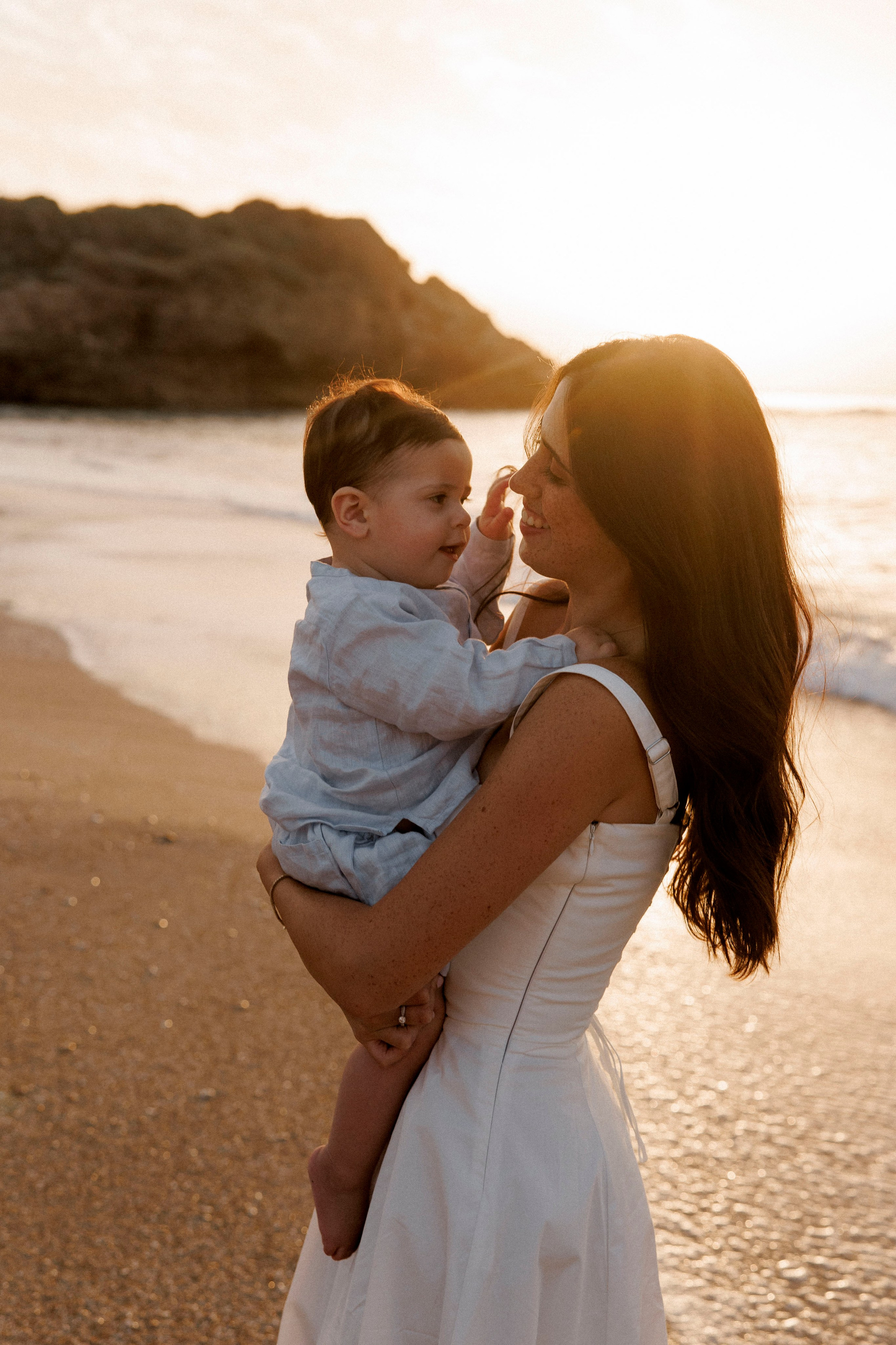 First year family photos near the sea. Главная