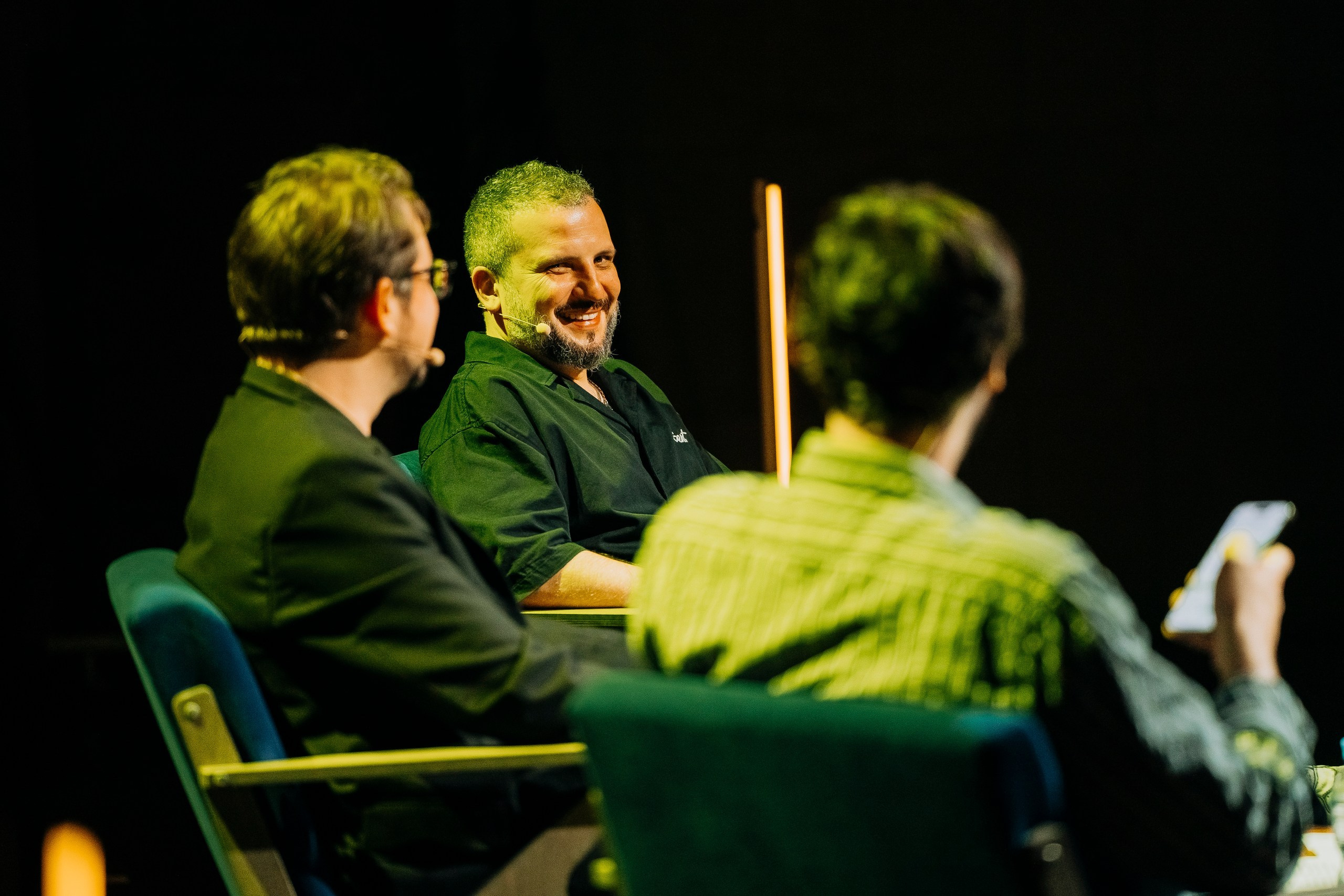 «Есть версия». Профессиональный портретный фотограф в Москве Владимир Глаголев