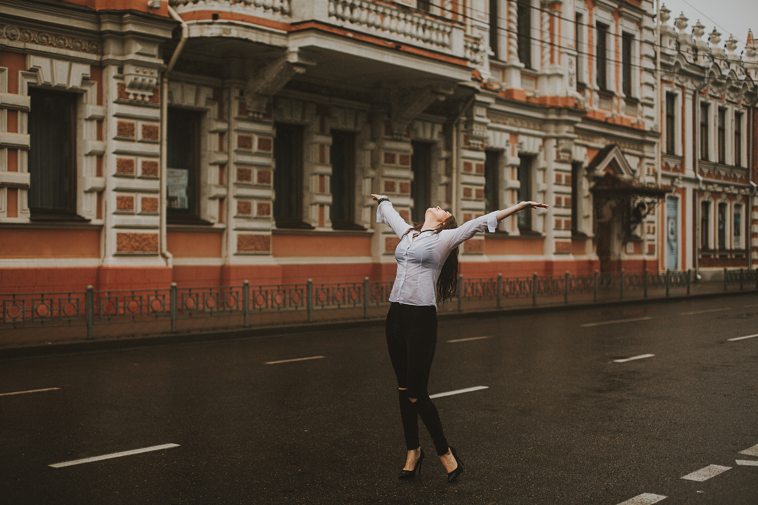 Под дождём…. Свадебный и семейный фотограф/видеограф в Краснодаре Наталья Осинская