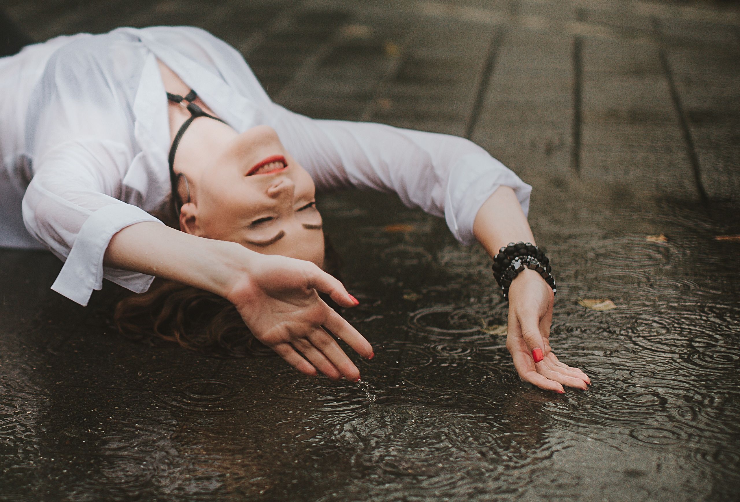 Под дождём…. Свадебный и семейный фотограф/видеограф в Краснодаре Наталья Осинская