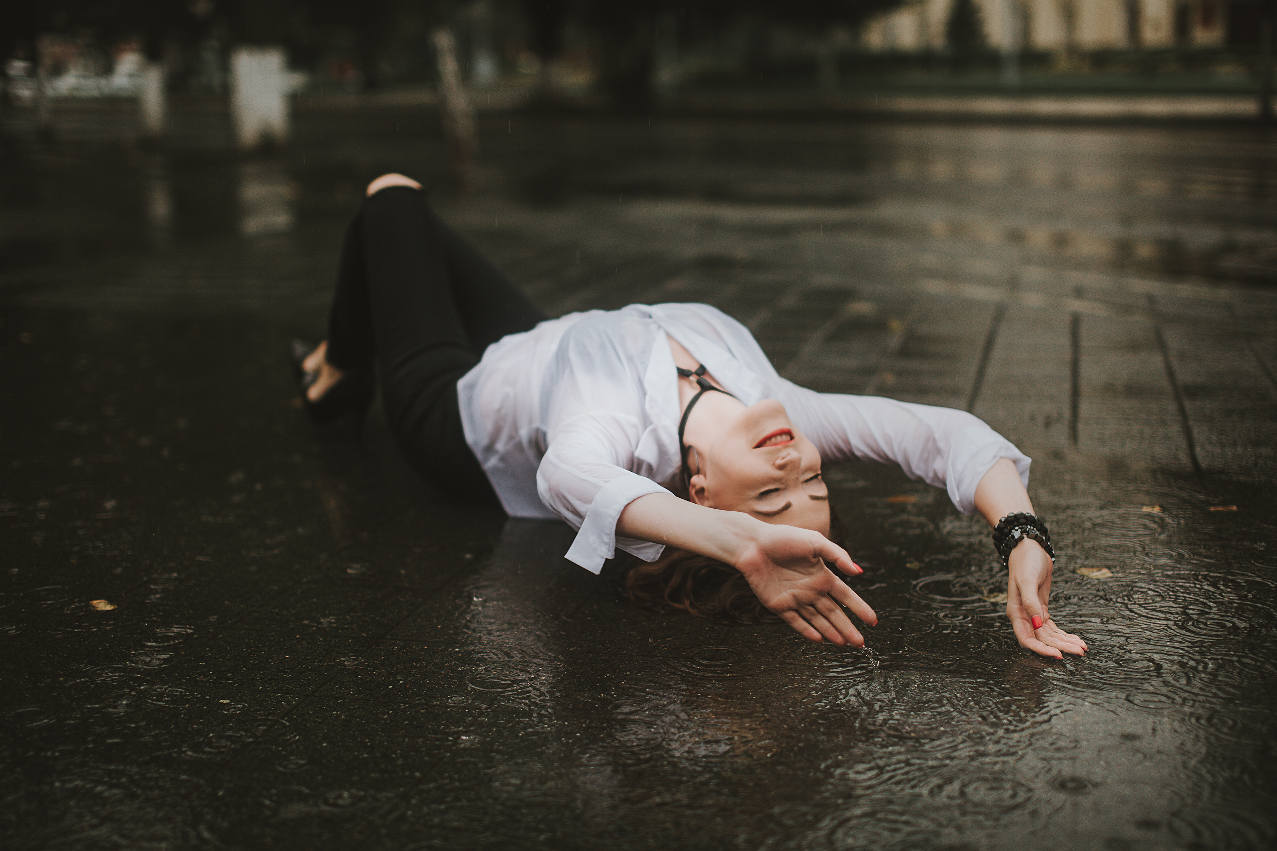 Под дождём…. Свадебный и семейный фотограф/видеограф в Краснодаре Наталья Осинская