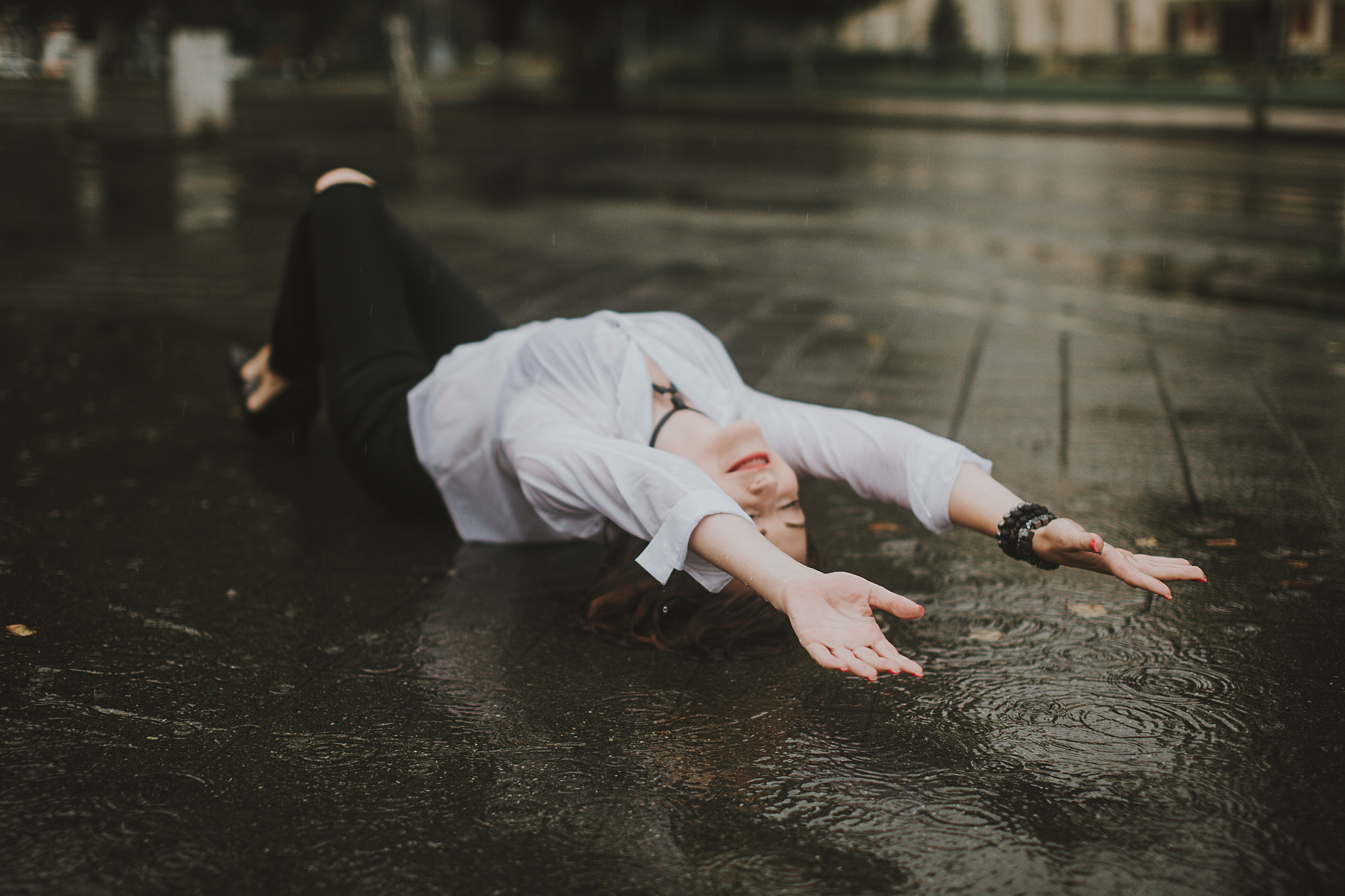 Под дождём…. Свадебный и семейный фотограф/видеограф в Краснодаре Наталья Осинская