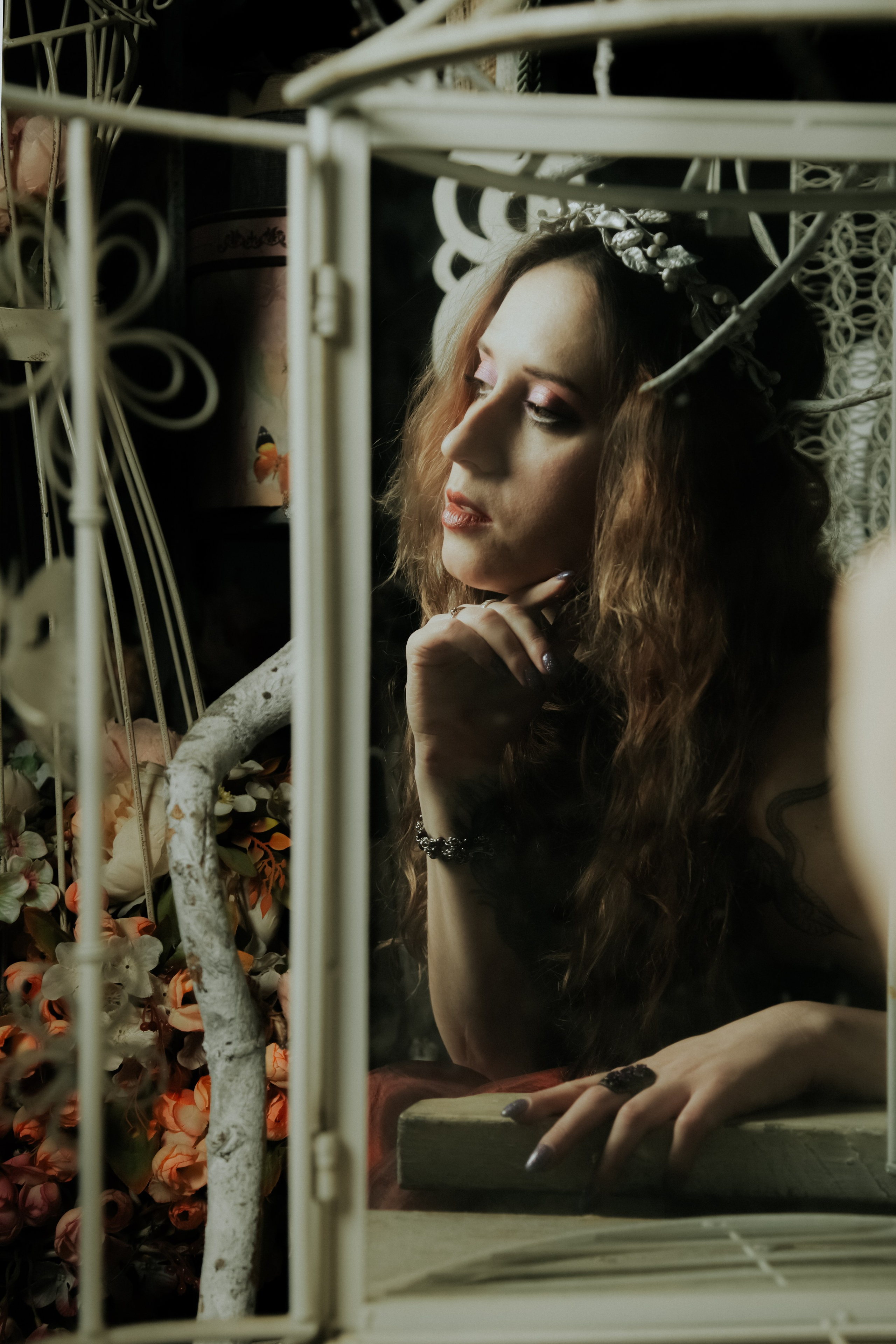 Фотосессия к выходу духов «Неблагой двор». Фотограф Ellairen