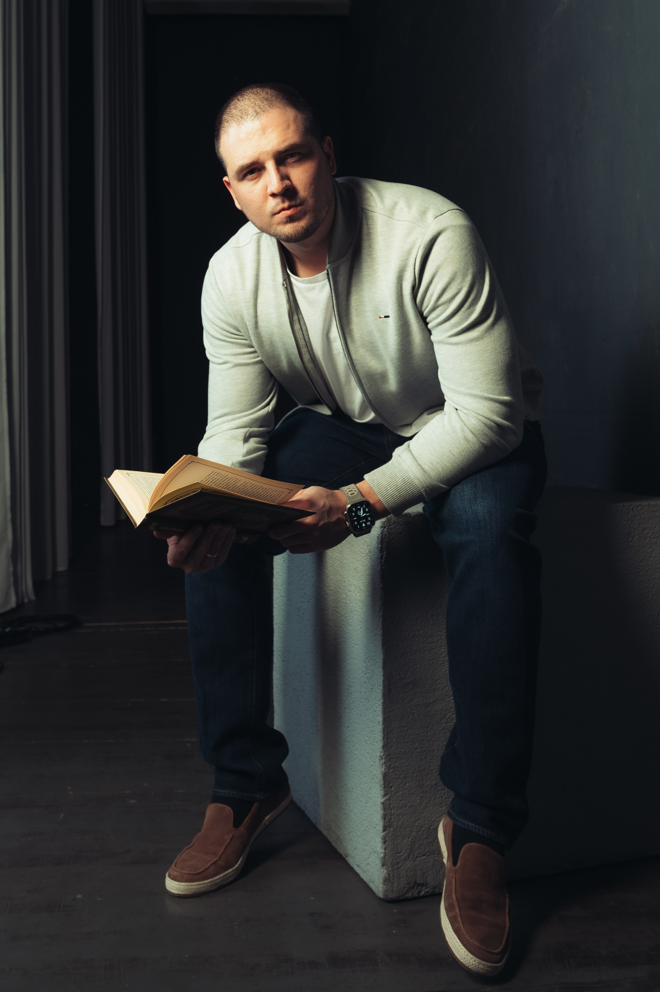 Никита Пустовалов — портретная съёмка. Иван Кубик — фотограф и видеограф