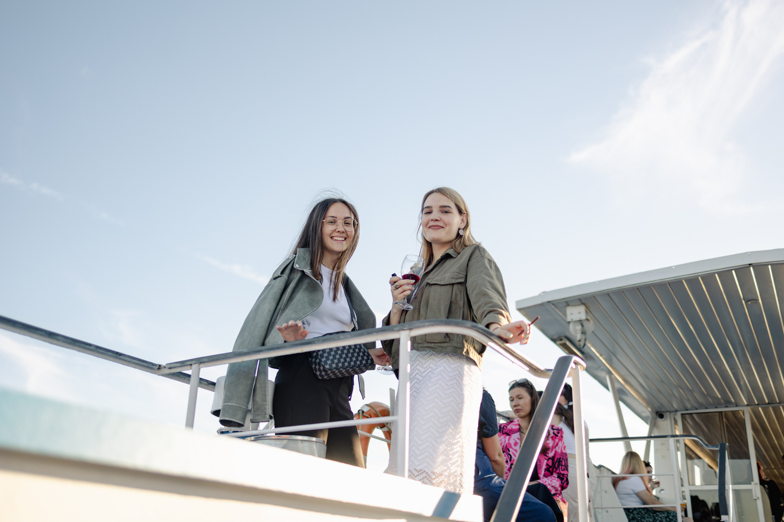 Gravity Project круизы. Репортажный и портретный фотограф в Санктпетербурге. Видиосъемка мероприятий в Санкт-Петербурге