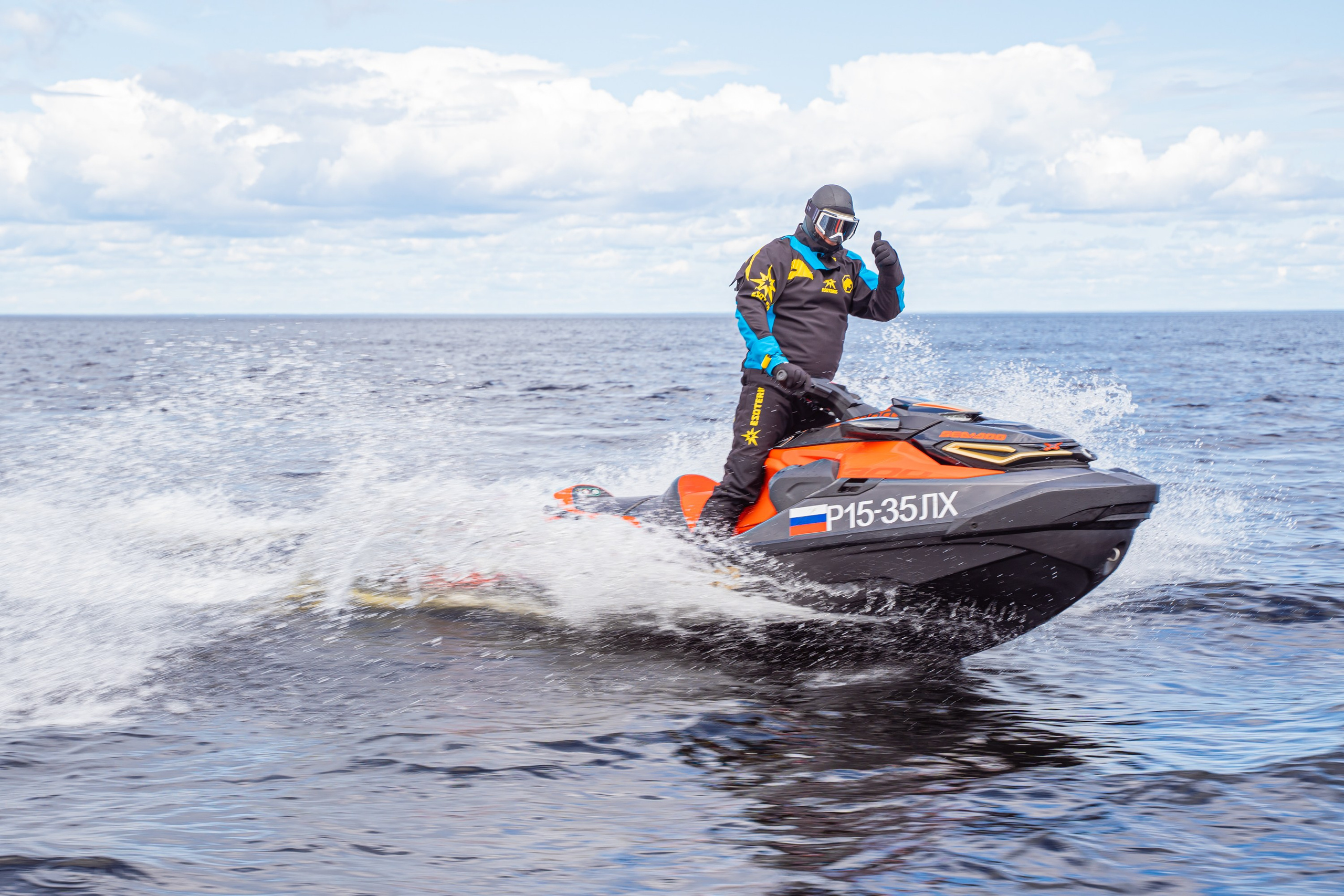 Гидровыезд в Коневский мужской монастырь. Свадебный, семейный, портретный, репортажный фотограф в Санкт-Петербурге