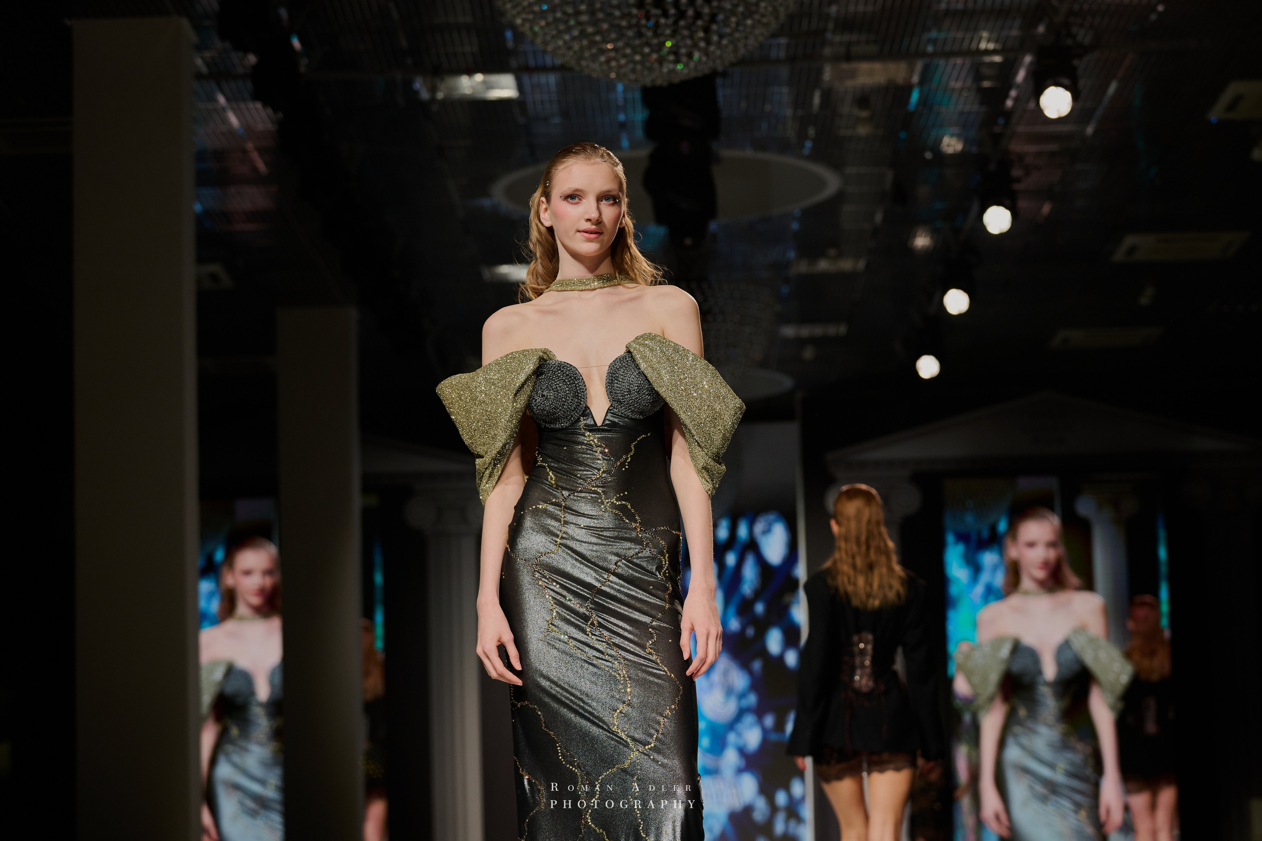 ESTET FASHION WEEK ВЕСНА — 2025. Фотограф Роман Адлер