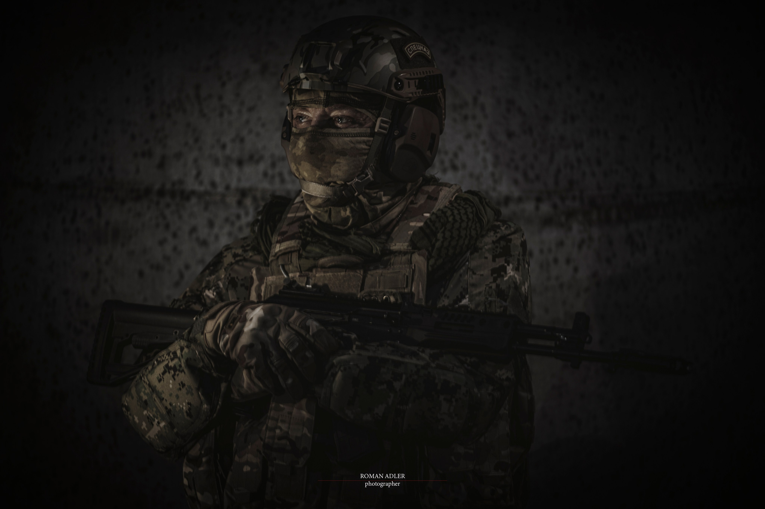 Авторская серия «Есть такая профессия!». Фотограф Роман Адлер