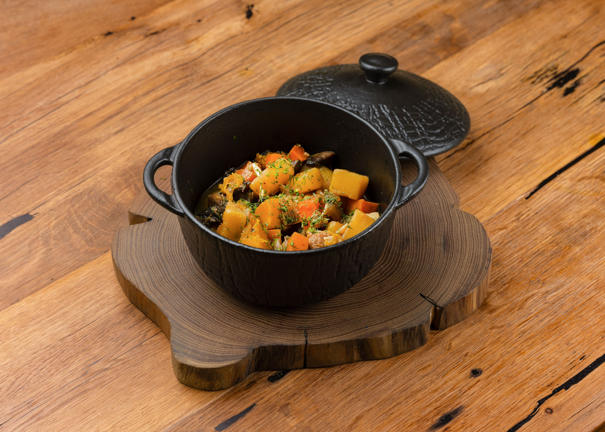 30.10.2025 Сыр Бор, Бизнес Ланчи. ФОТОГРАФ ВИНОГРАДОВА ДАРЬЯ