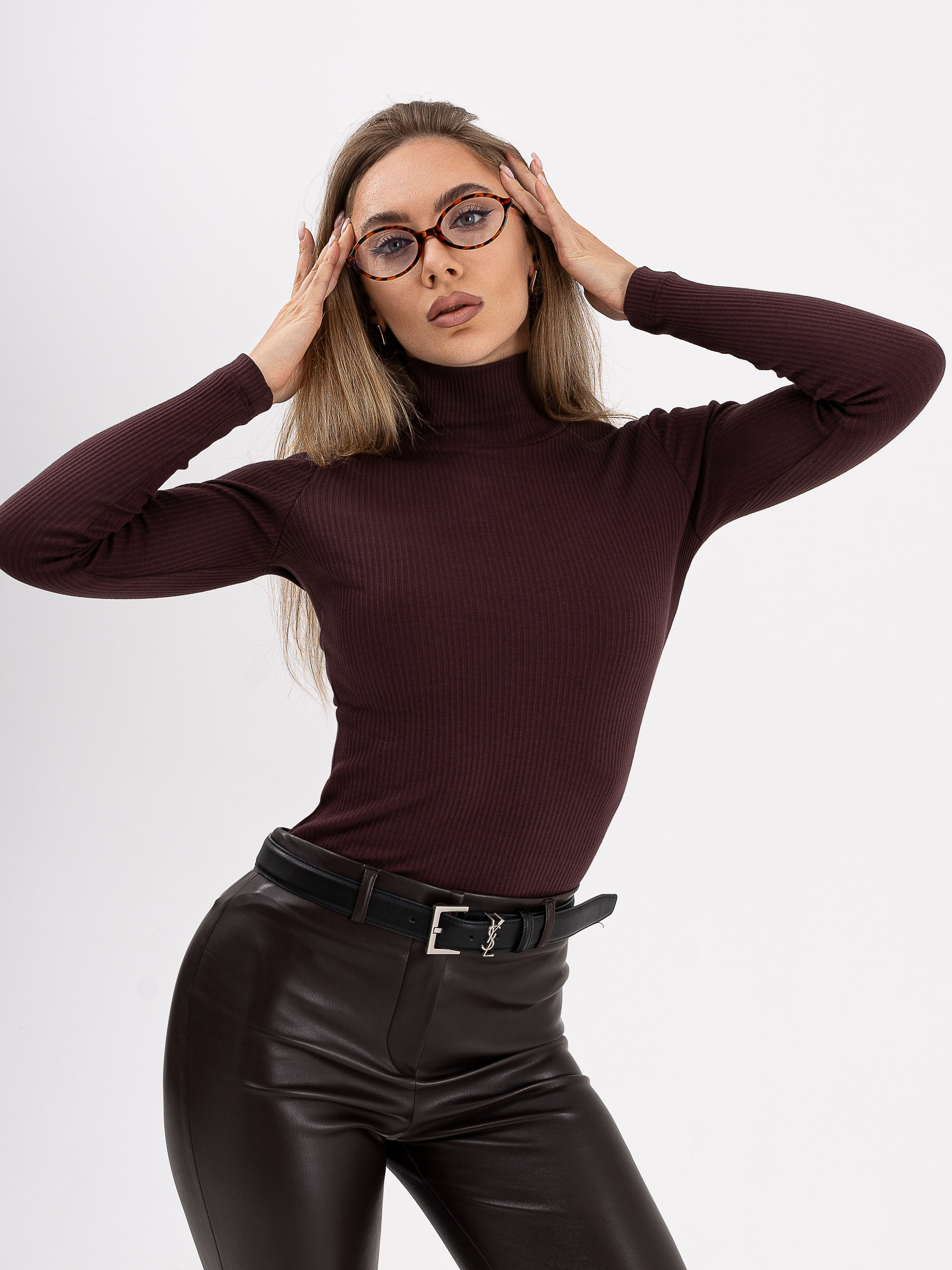 Настя. Фото для маркетплейсов в самых сочных локациях города Сочи