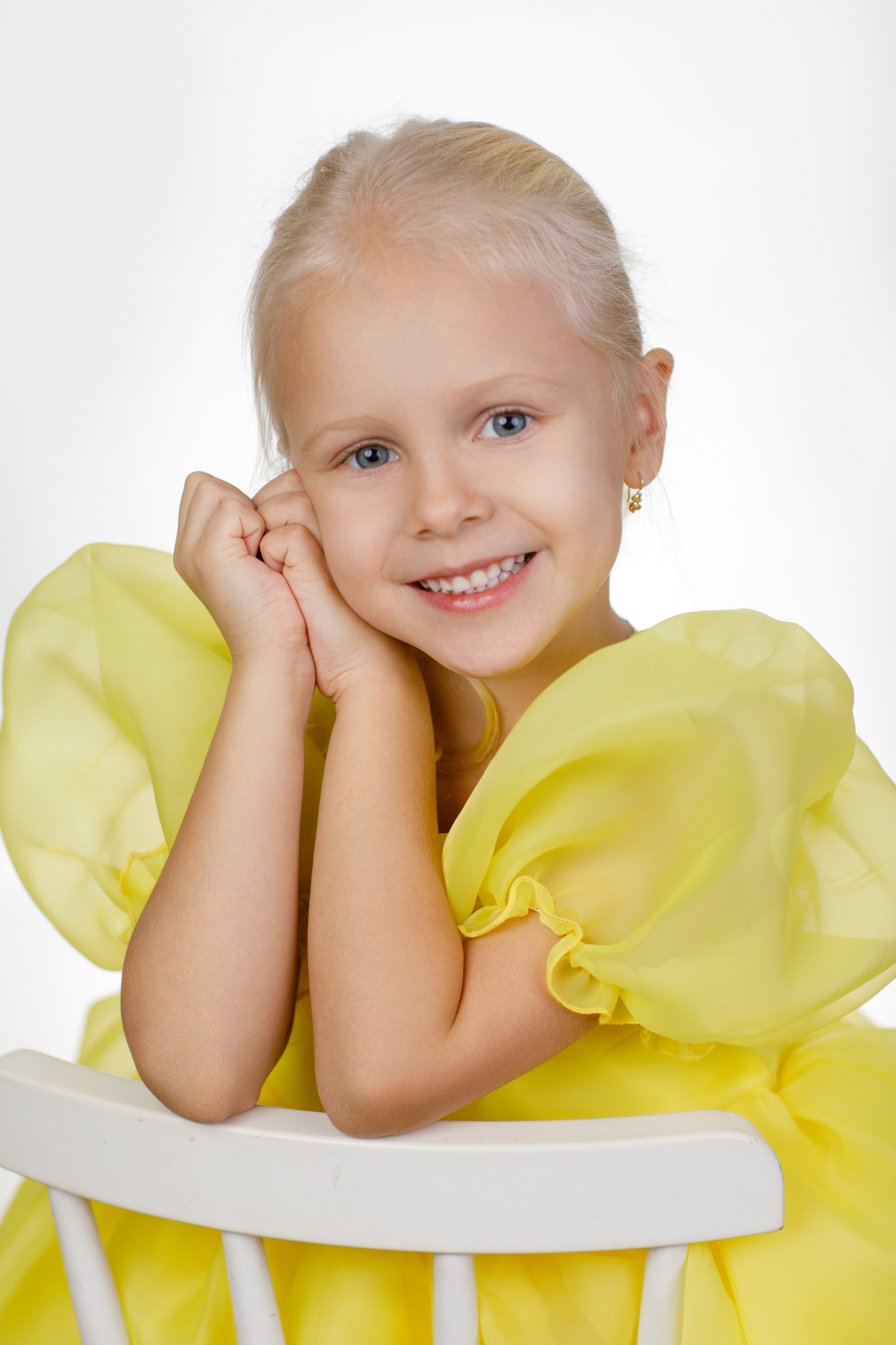 ПОРТРЕТЫ. Выпускные альбомы в Москве FOTOVMESTE