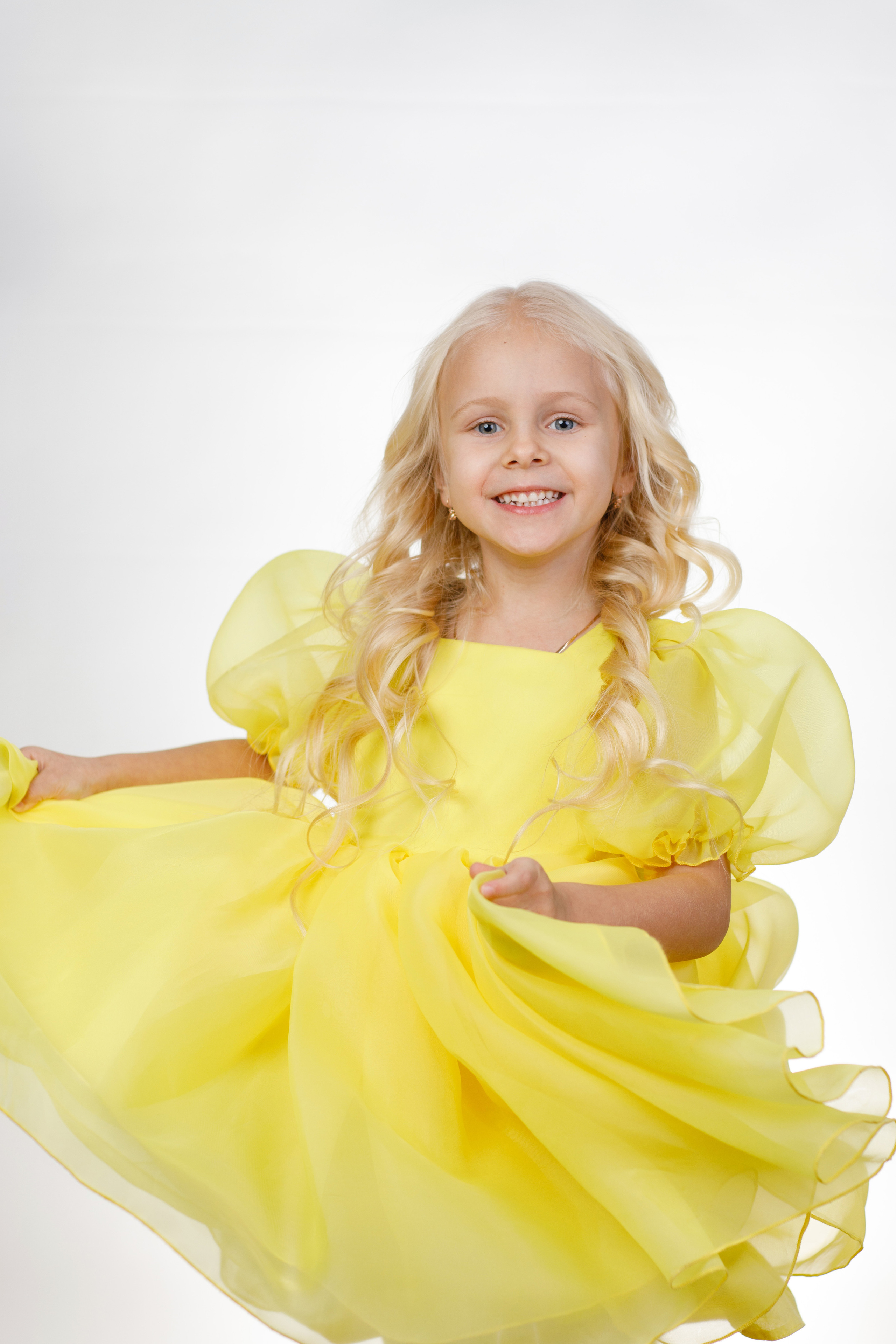 ПОРТРЕТЫ. Выпускные альбомы в Москве FOTOVMESTE