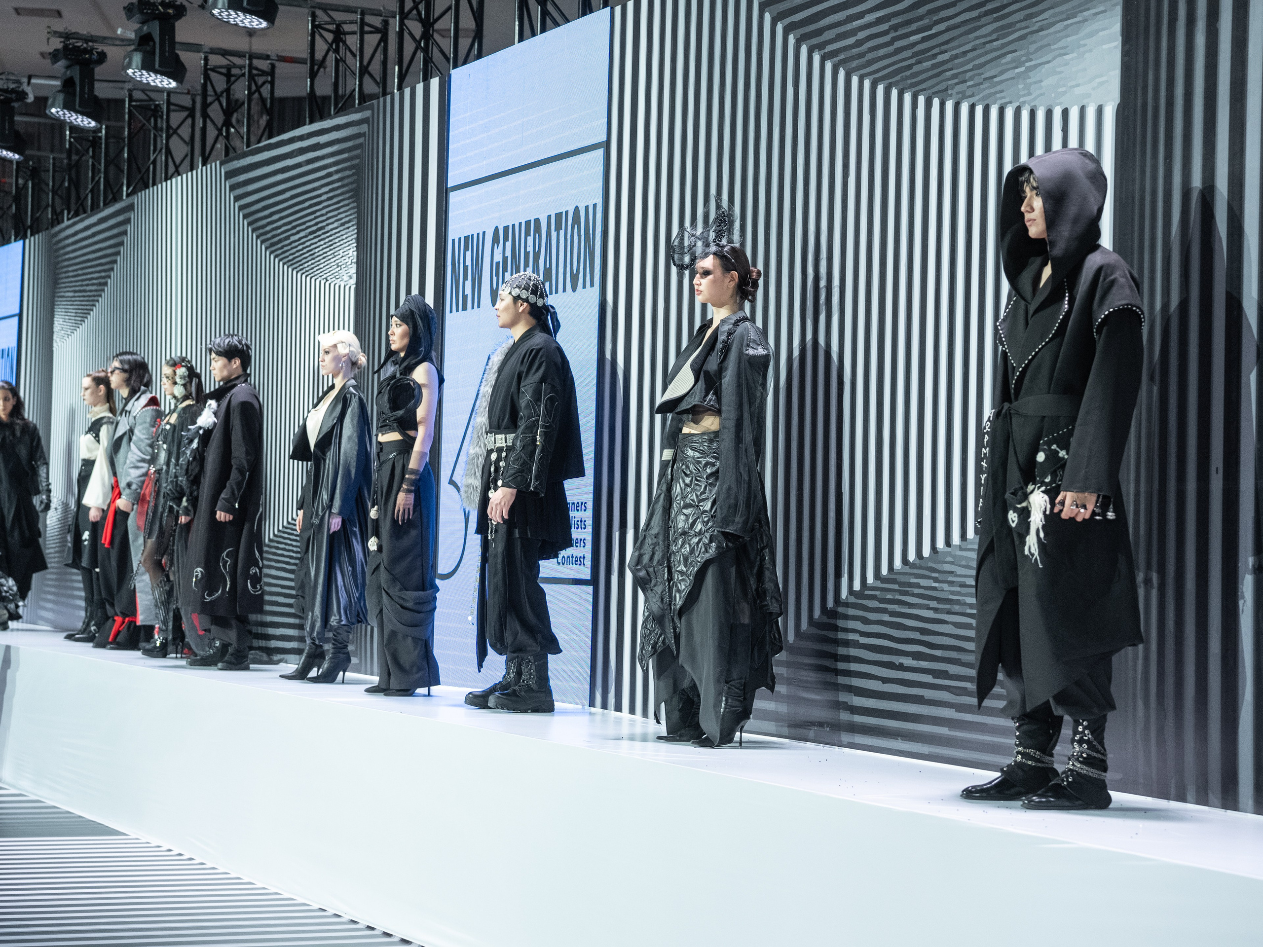 New Generation-OPEN WAY. Сайт Алматинского НЮ АРТ, будуар и фэшн фотографа Дениса Карпенко