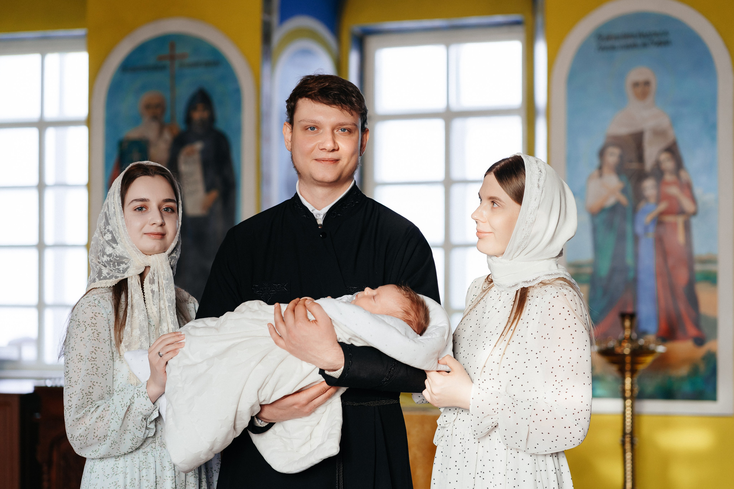 Фотосъемка крещения. Фотограф Ким Наталья в Красноярске