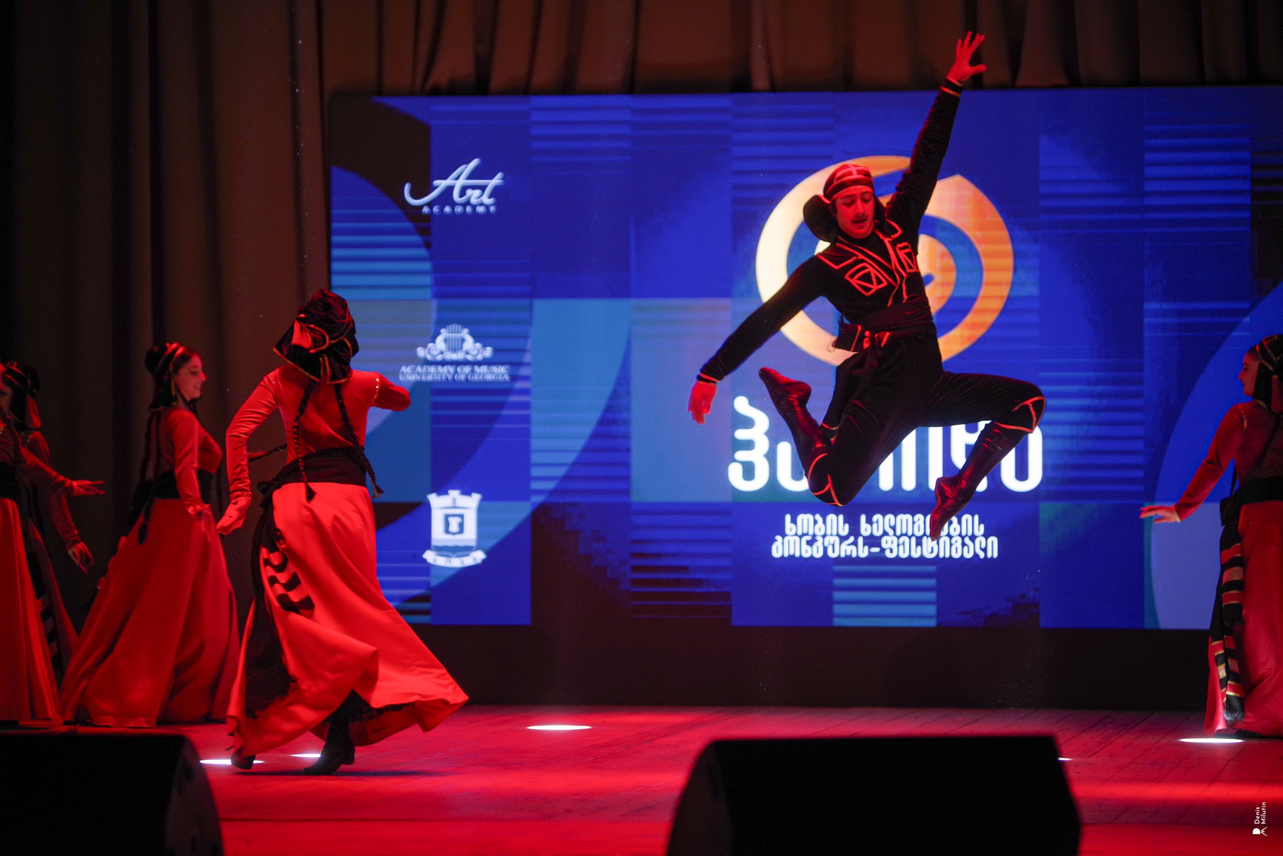 Танцы в Хоби. Портретный фотограф Денис Милютин