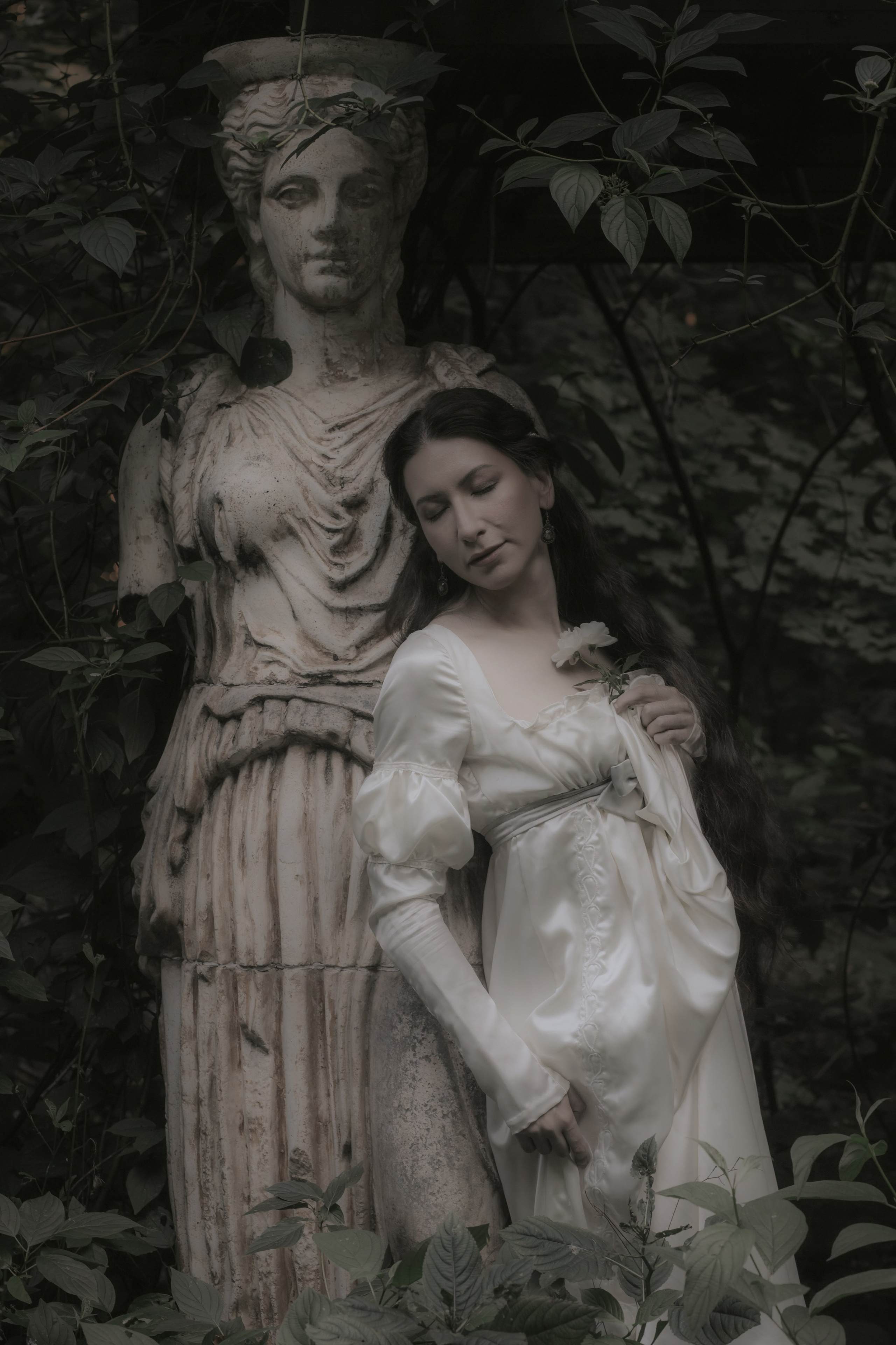 Дух Кариатиды. Художественная винтажная фотография