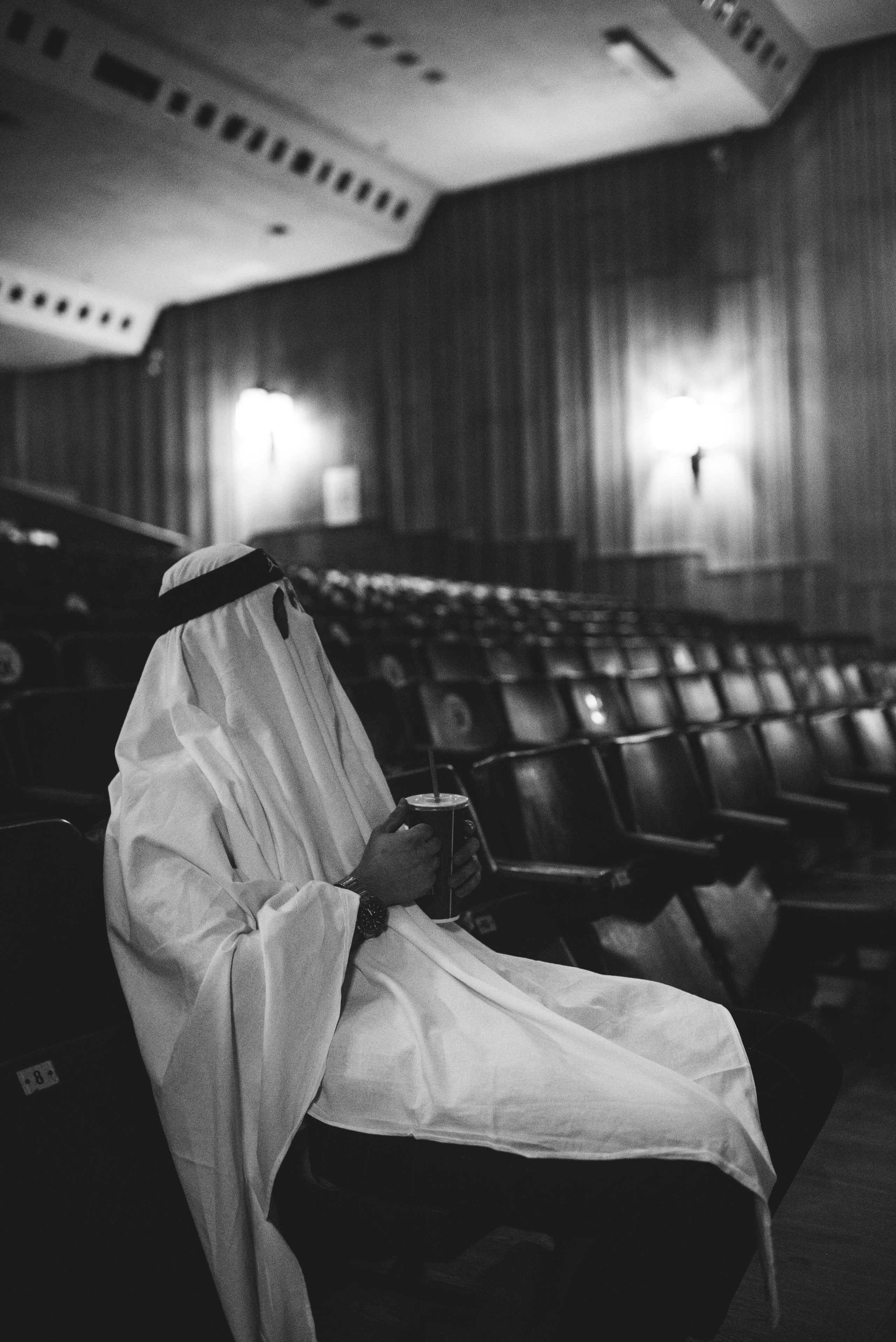 Съёмка «lovestory» привидений. Z H U R A V L E V