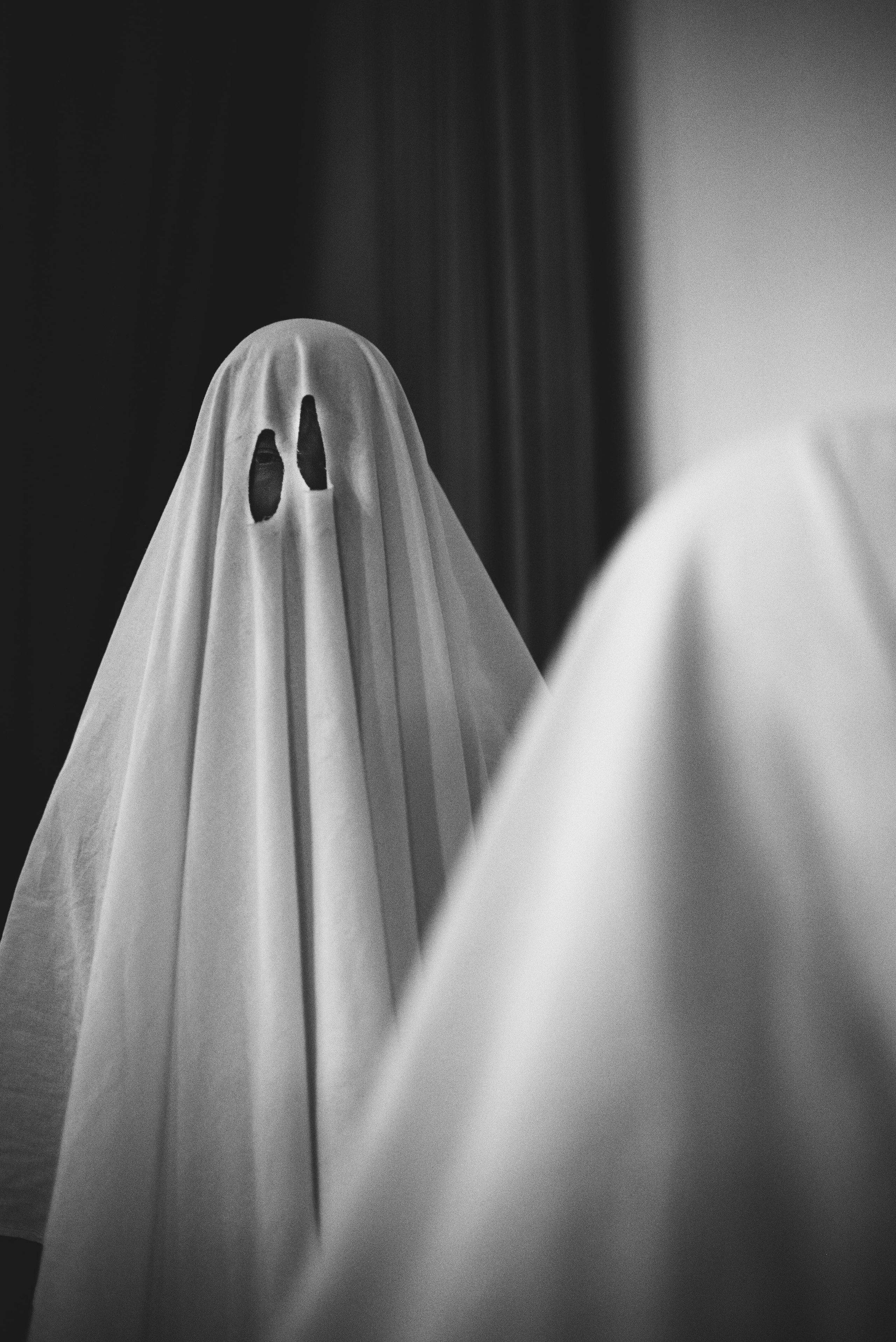 Съёмка «lovestory» привидений. Z H U R A V L E V