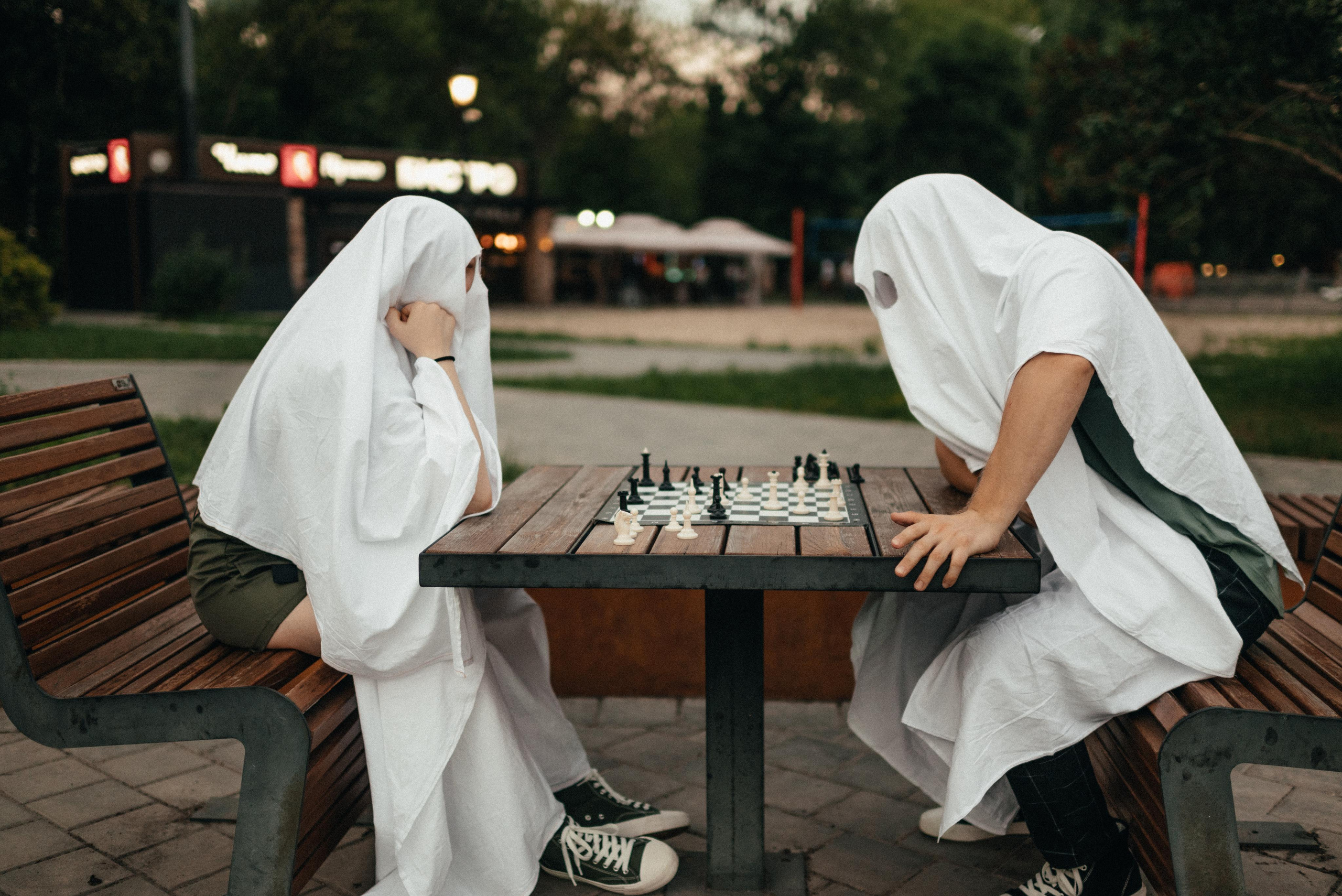 Съёмка «lovestory» привидений. Z H U R A V L E V