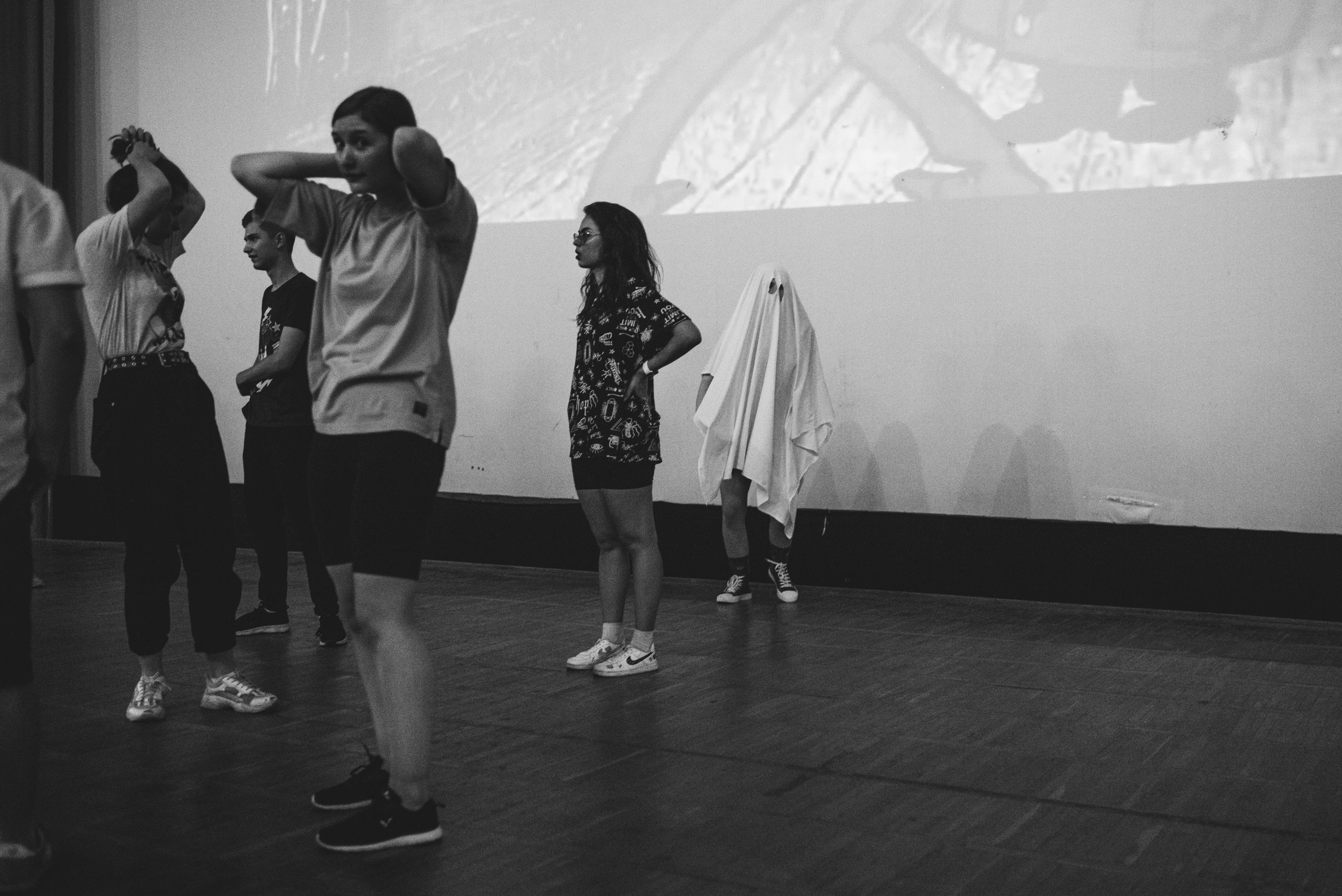 Съёмка «lovestory» привидений. Z H U R A V L E V