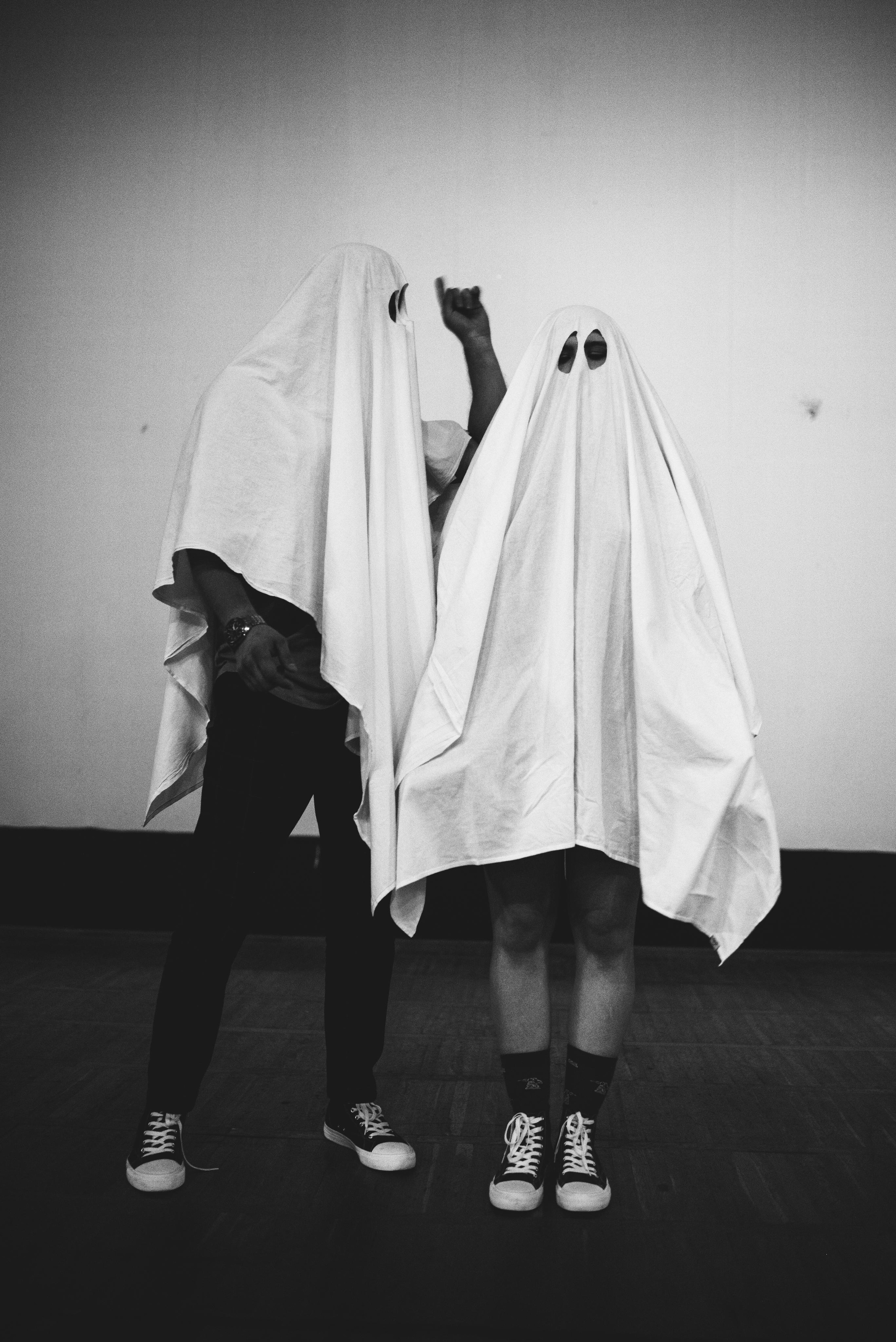 Съёмка «lovestory» привидений. Z H U R A V L E V