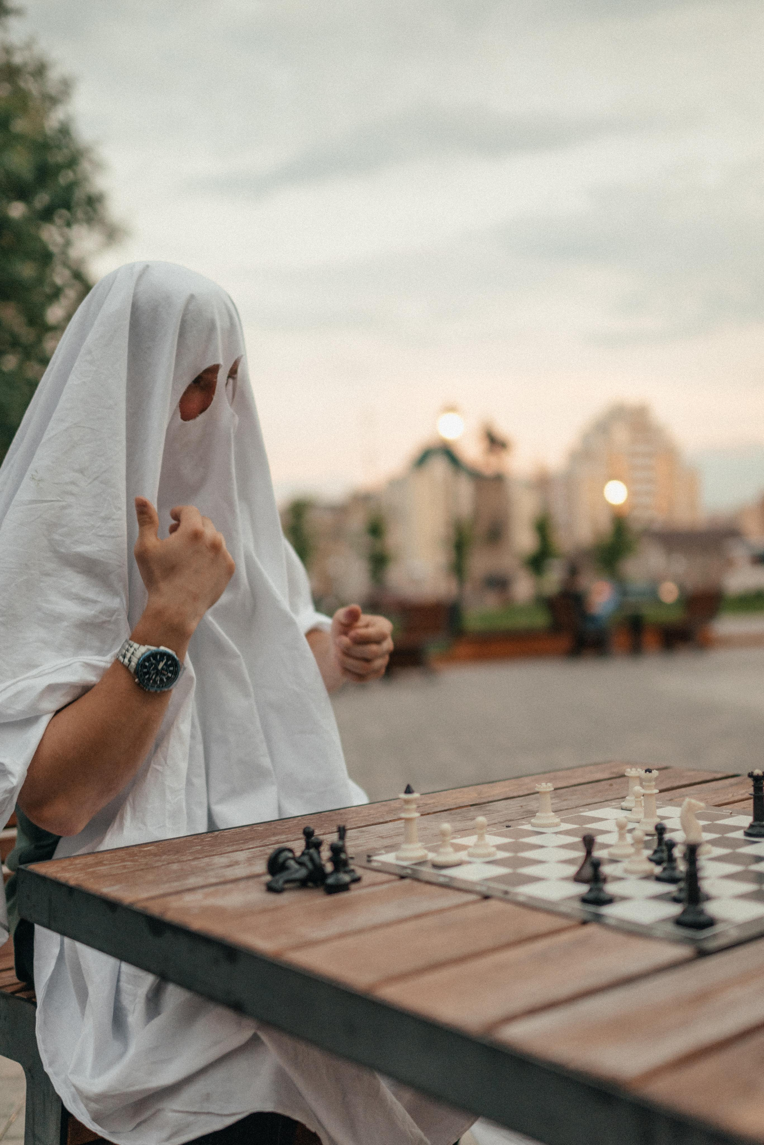 Съёмка «lovestory» привидений. Z H U R A V L E V