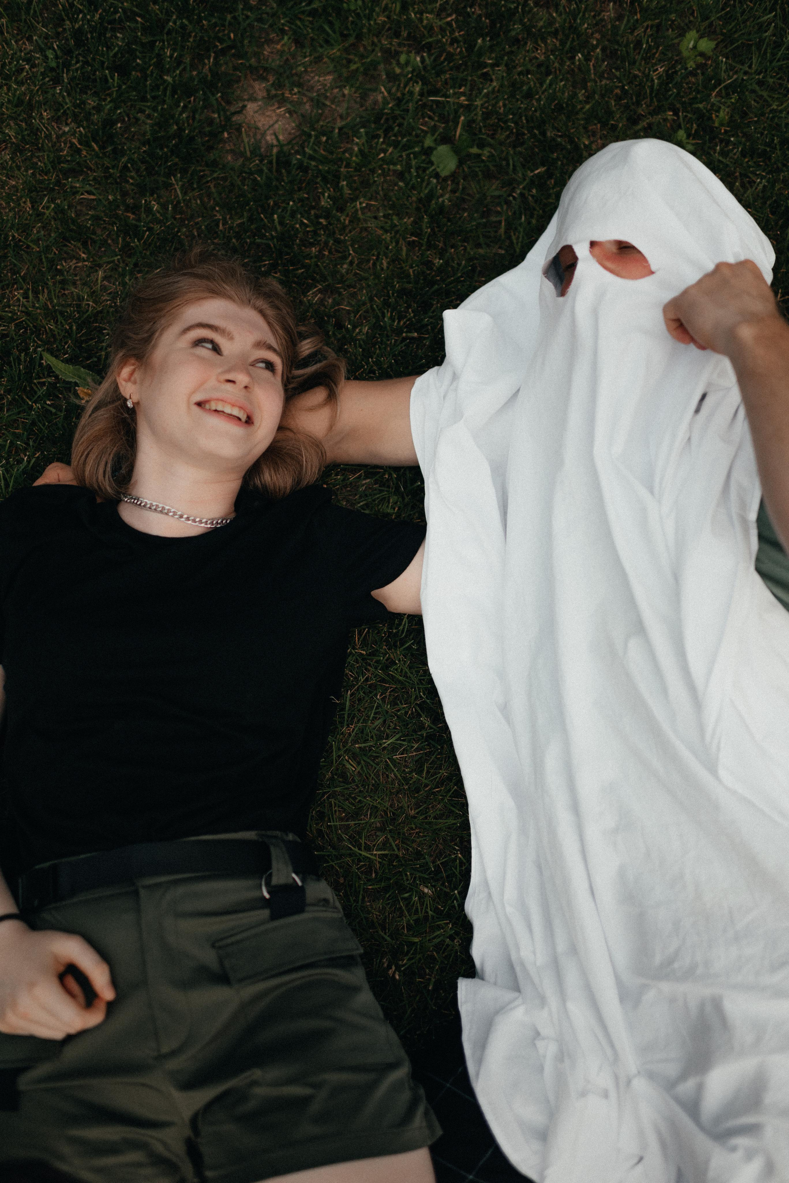 Съёмка «lovestory» привидений. Z H U R A V L E V