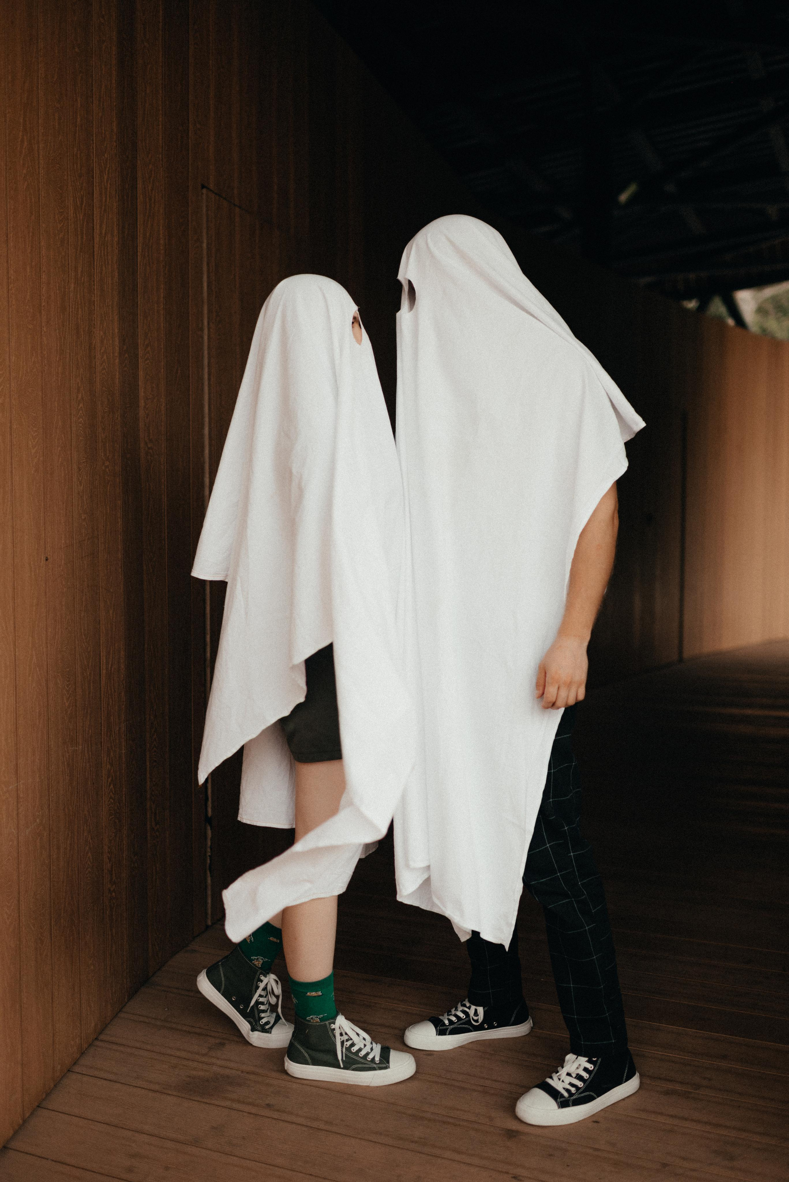 Съёмка «lovestory» привидений. Z H U R A V L E V