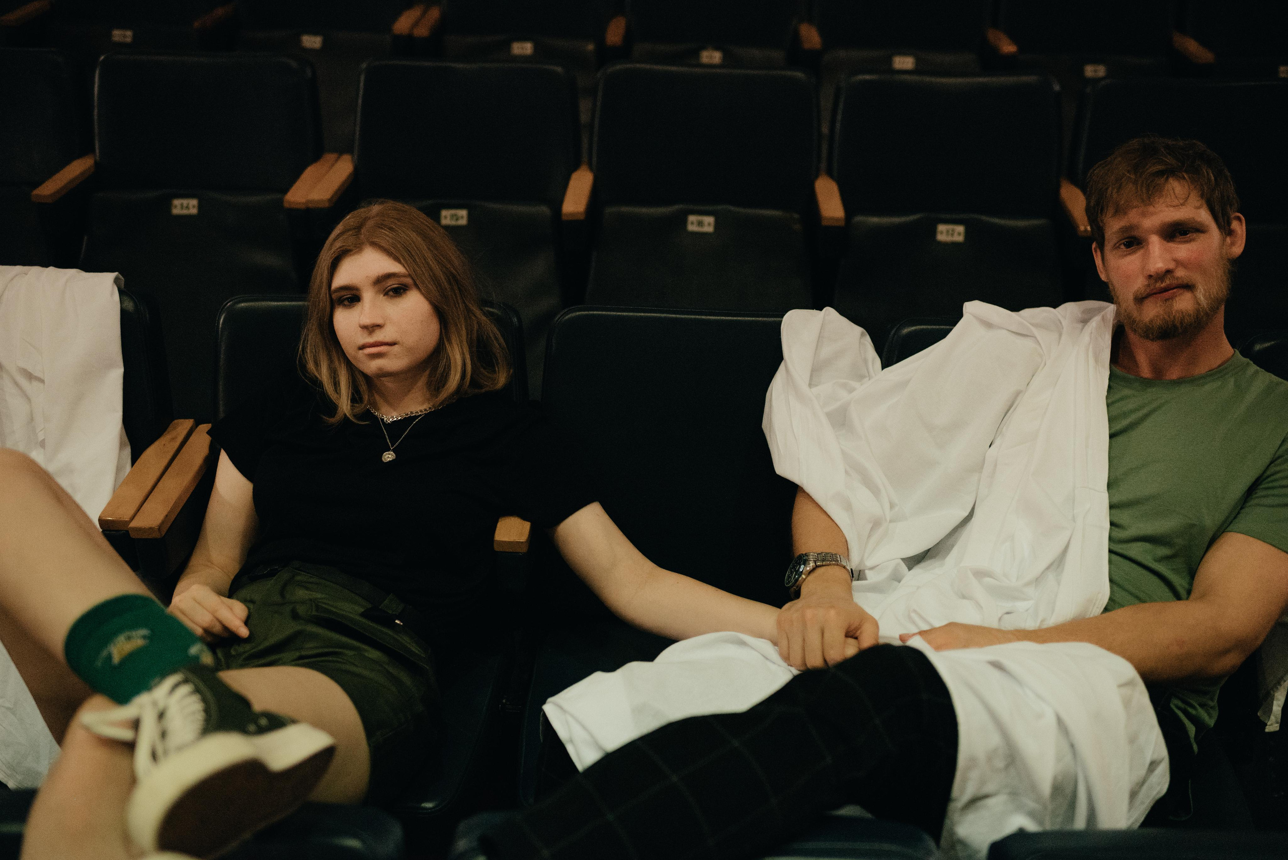 Съёмка «lovestory» привидений. Z H U R A V L E V