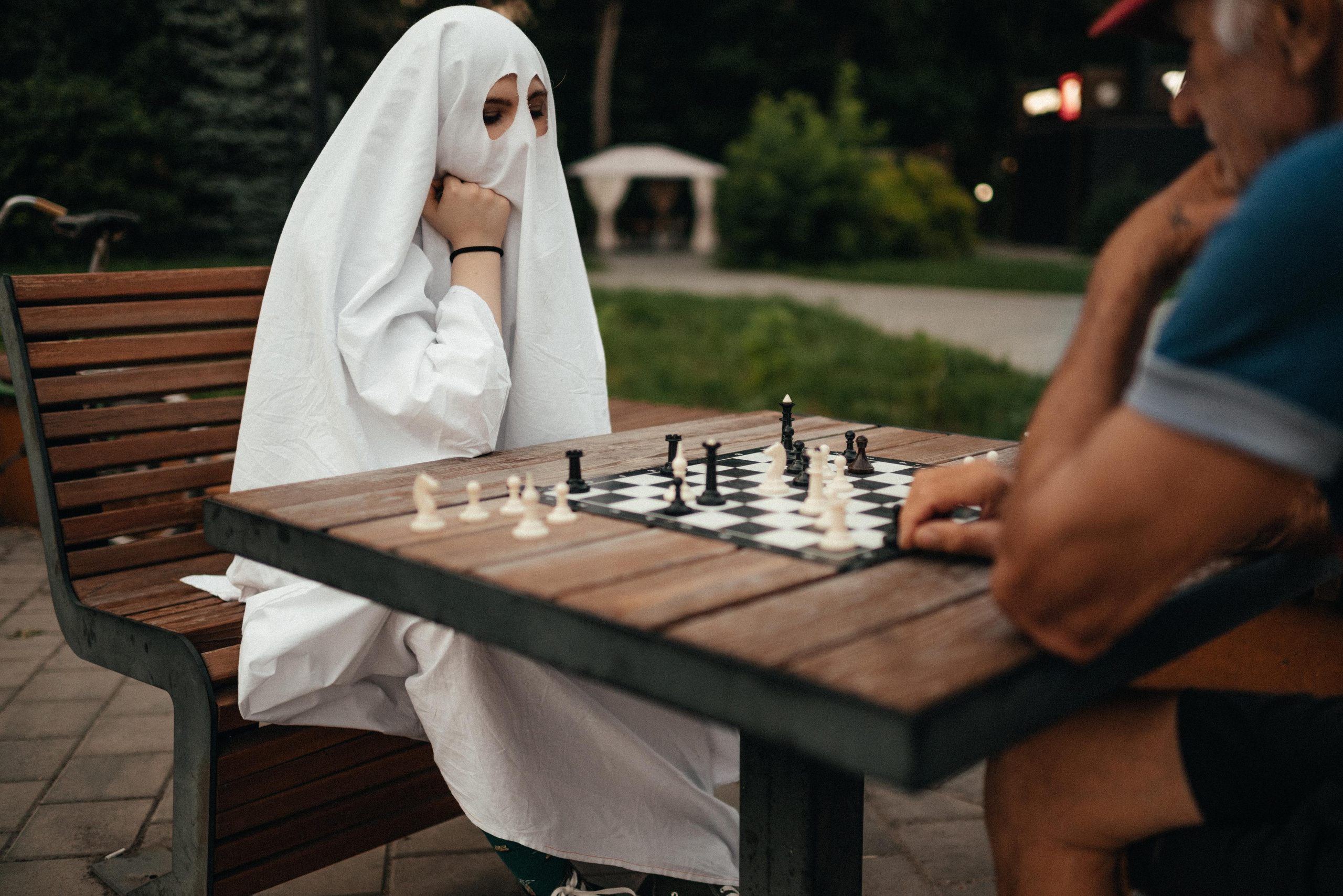 Съёмка «lovestory» привидений. Z H U R A V L E V