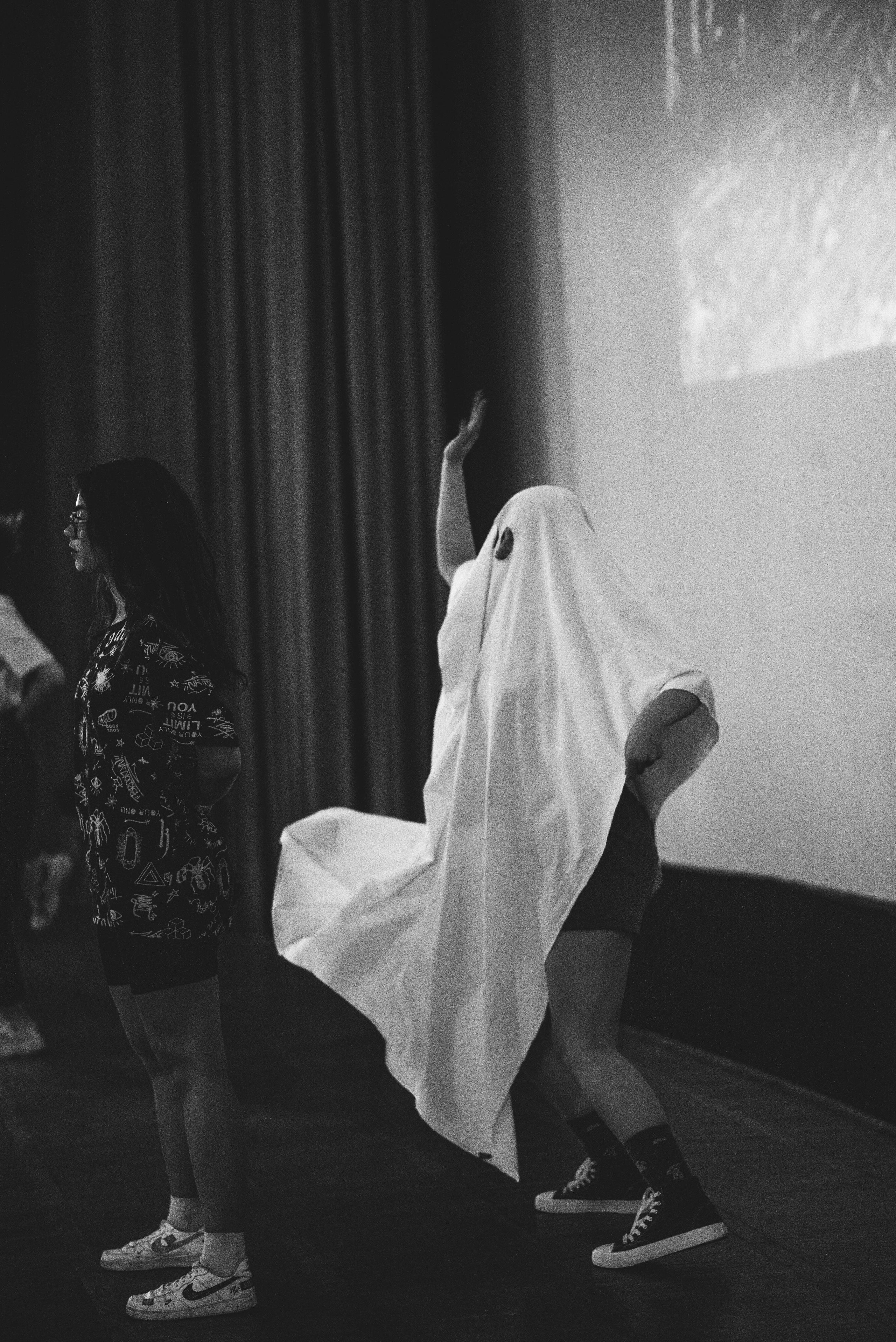 Съёмка «lovestory» привидений. Z H U R A V L E V