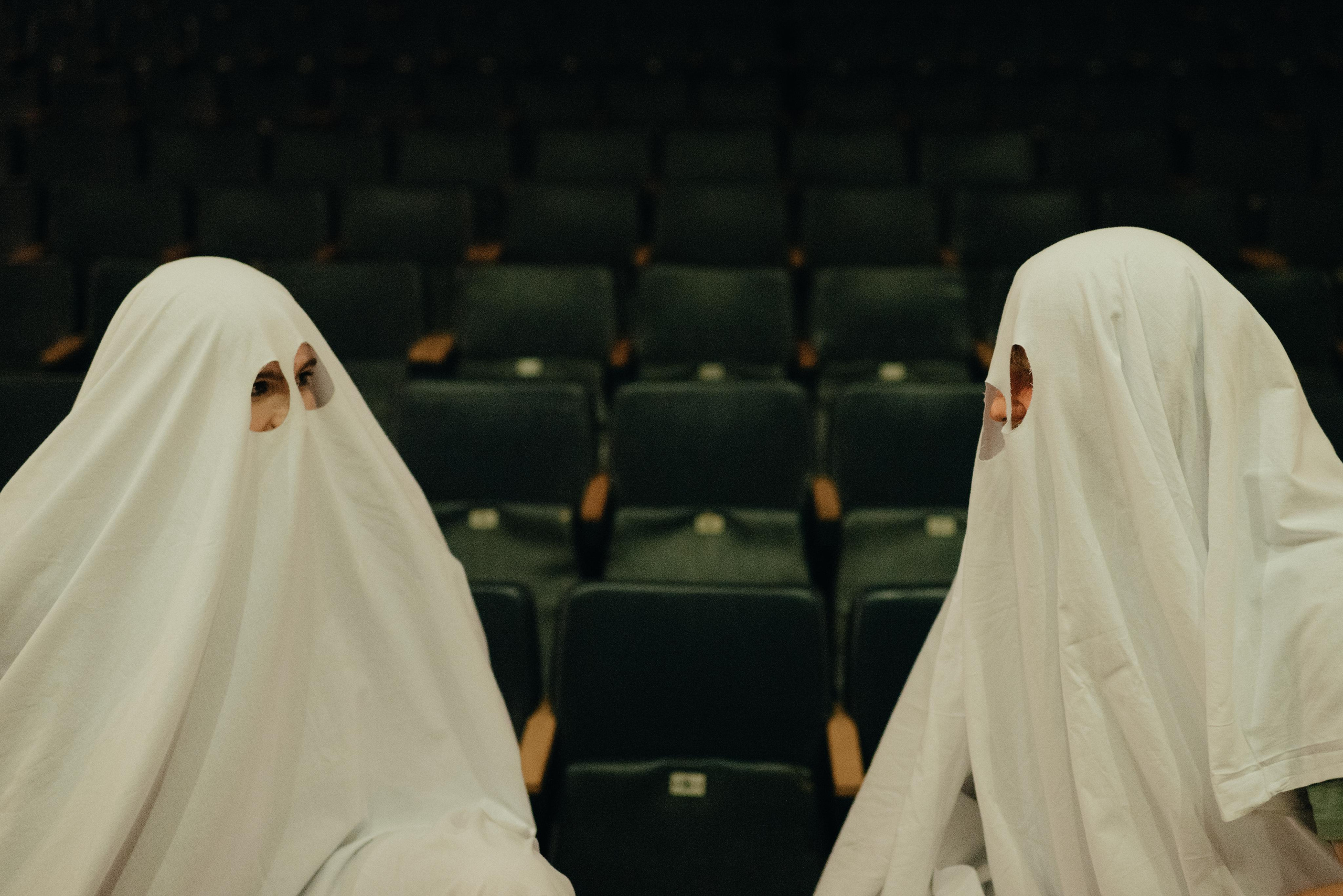 Съёмка «lovestory» привидений. Z H U R A V L E V