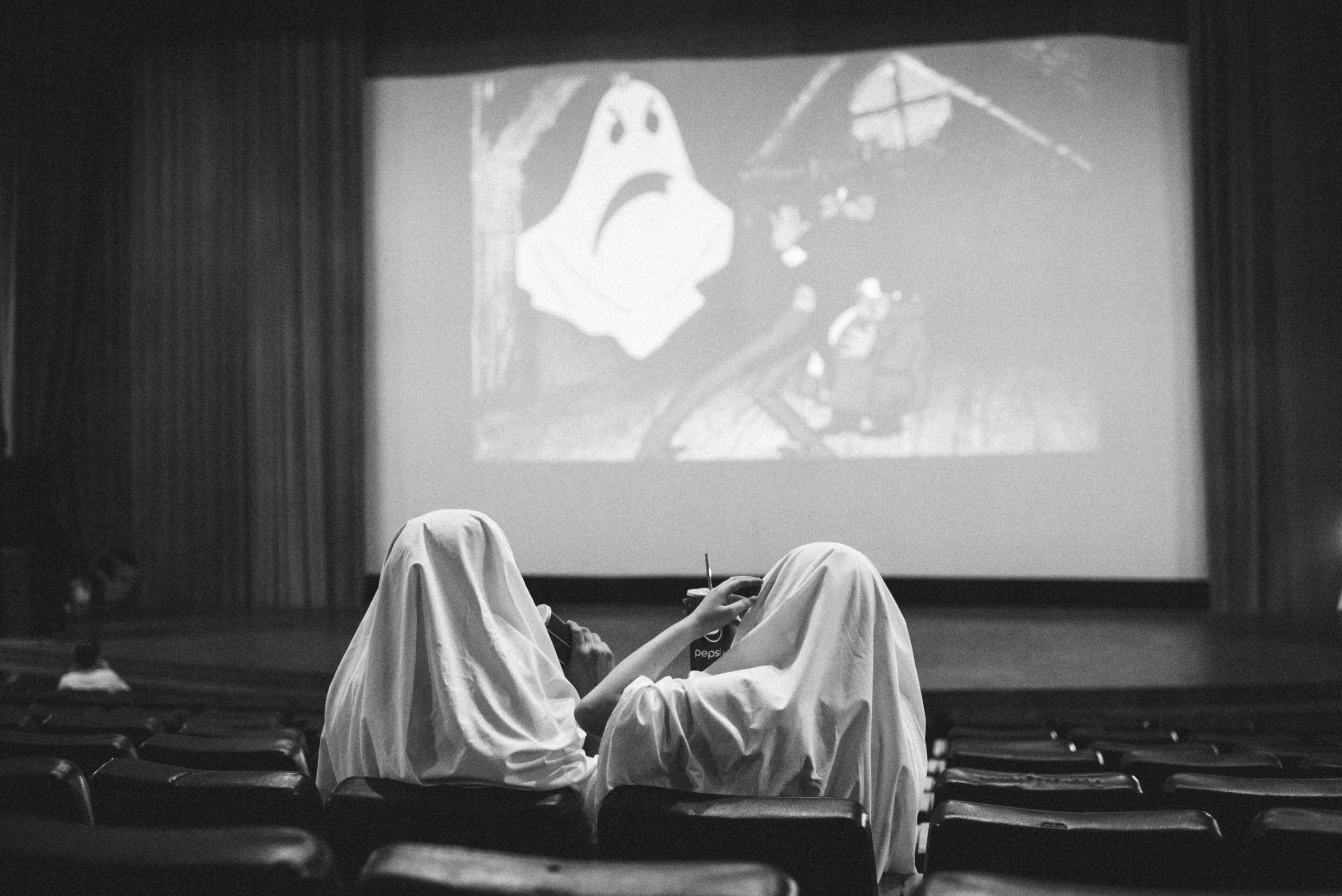 Съёмка «lovestory» привидений. Z H U R A V L E V