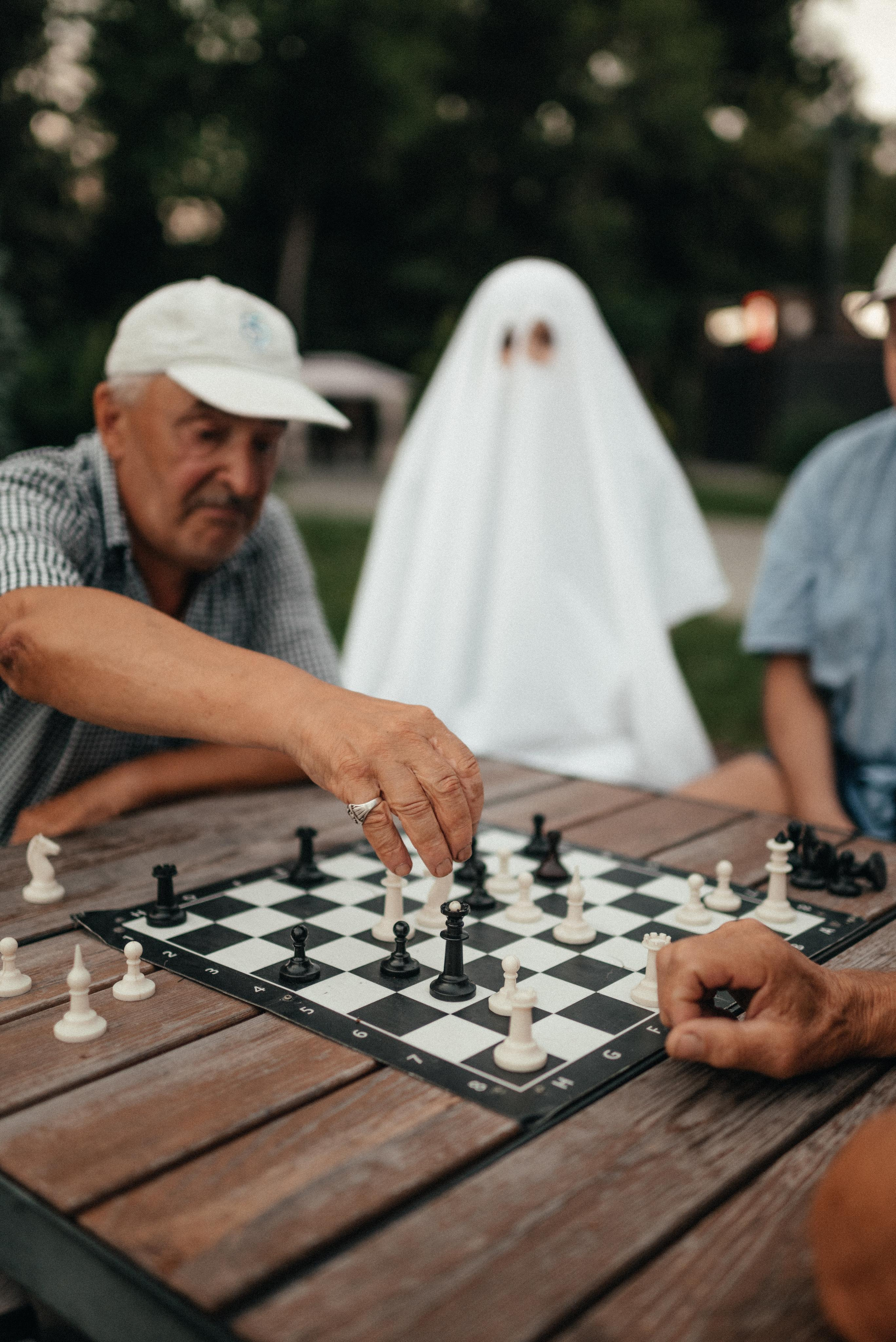 Съёмка «lovestory» привидений. Z H U R A V L E V