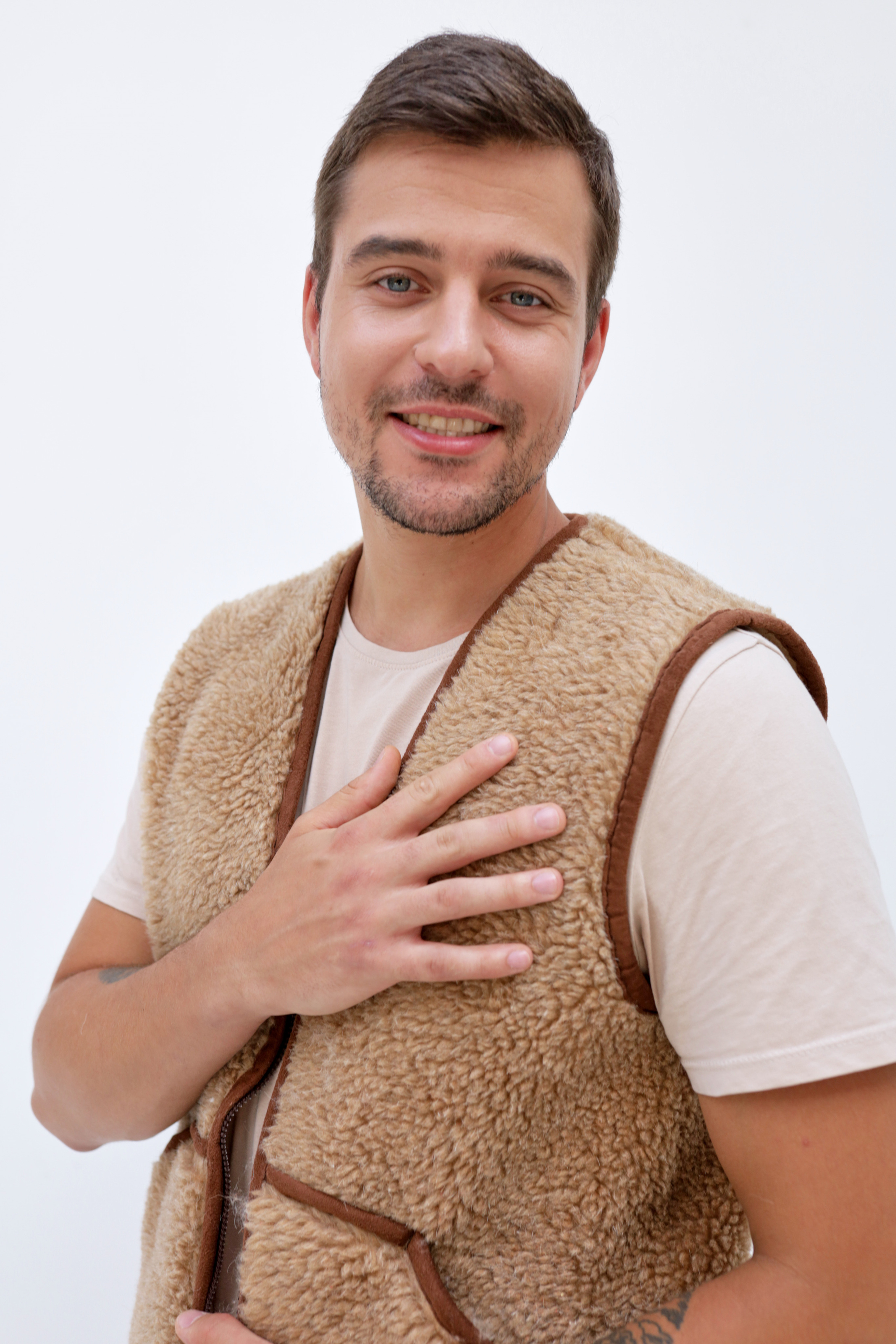 Съёмка для производства швейных изделий eco-oz.ru. Http://mira-photo.ru/