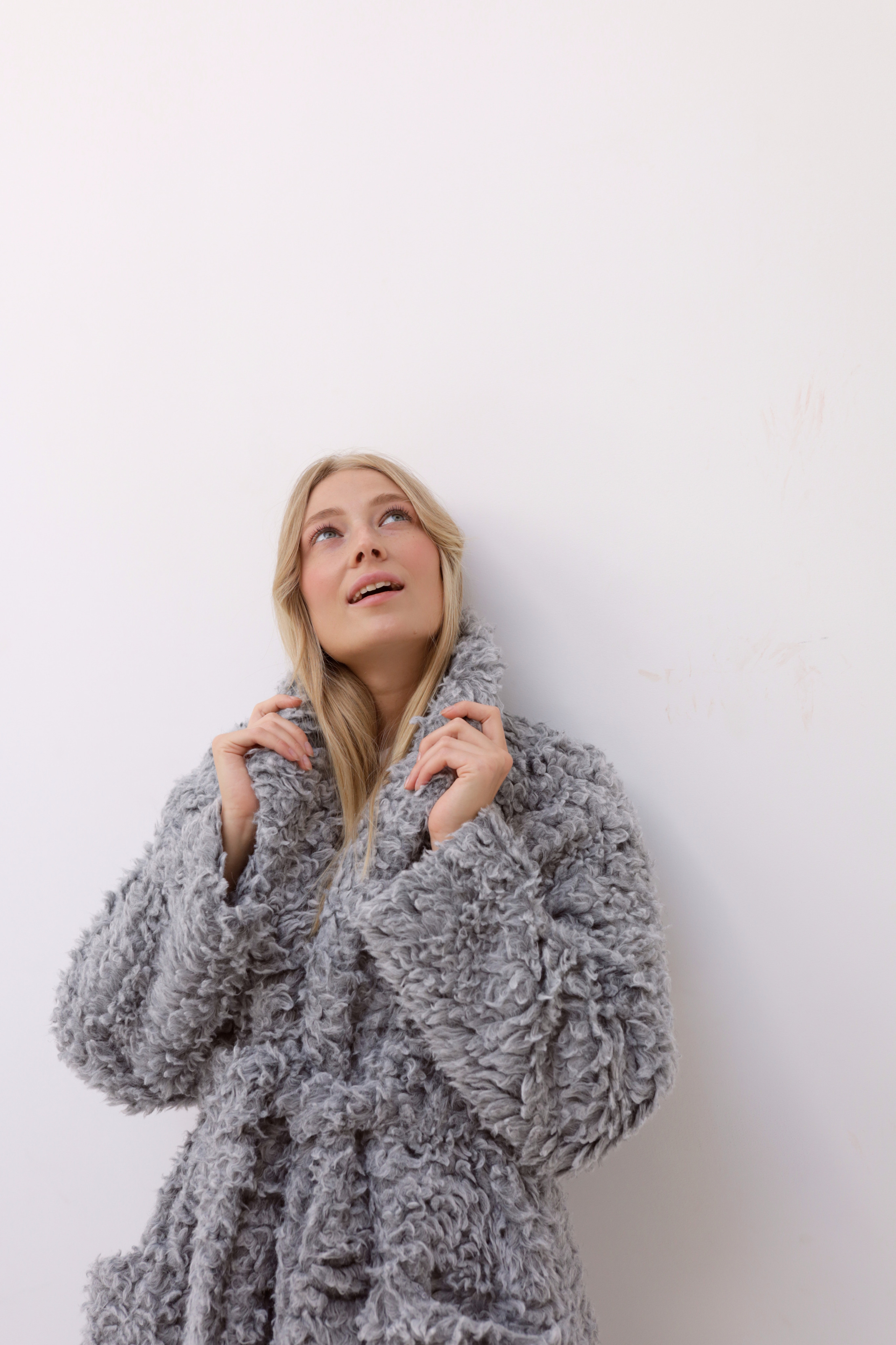 Съёмка для производства швейных изделий eco-oz.ru. Http://mira-photo.ru/