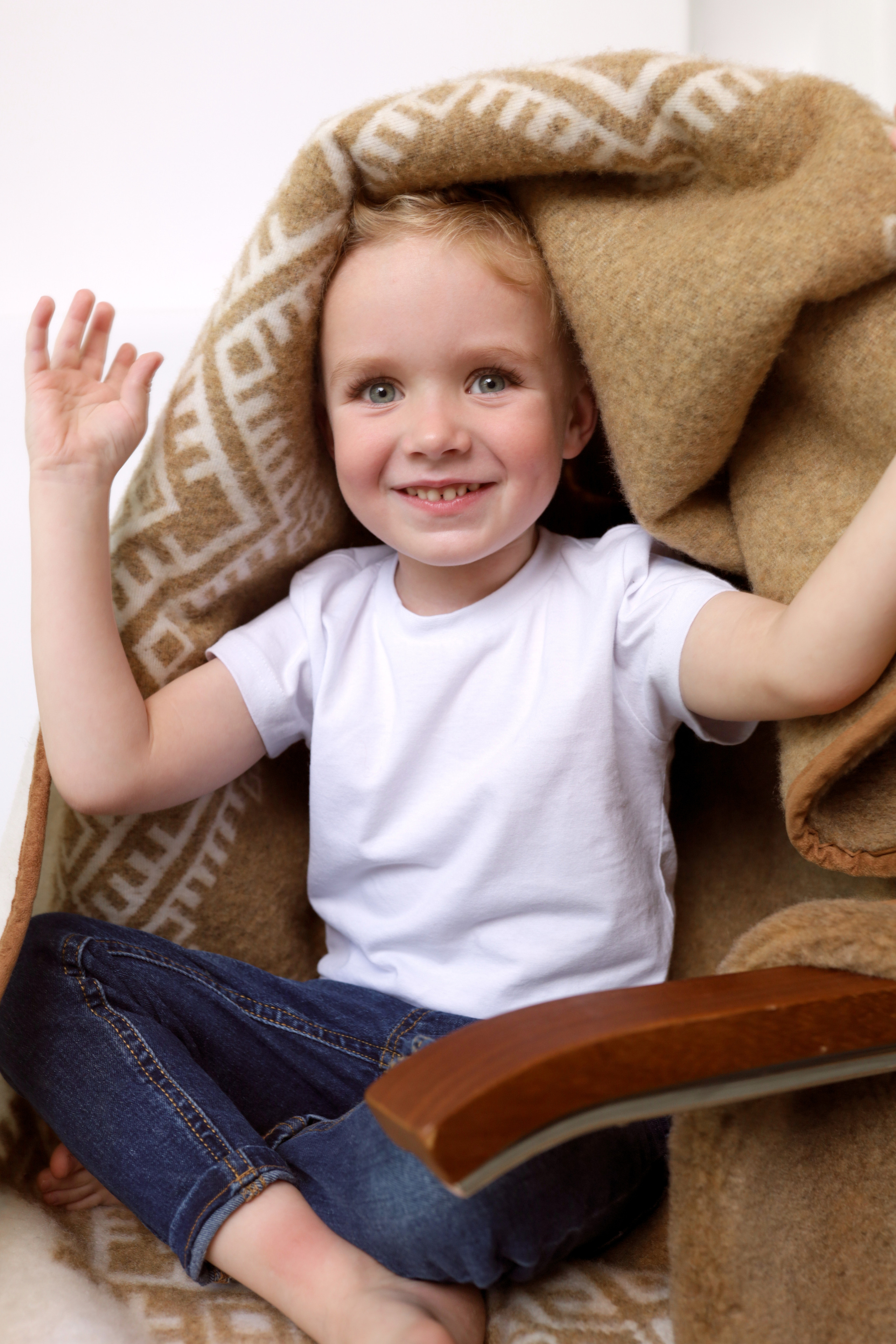 Съёмка для производства швейных изделий eco-oz.ru. Http://mira-photo.ru/