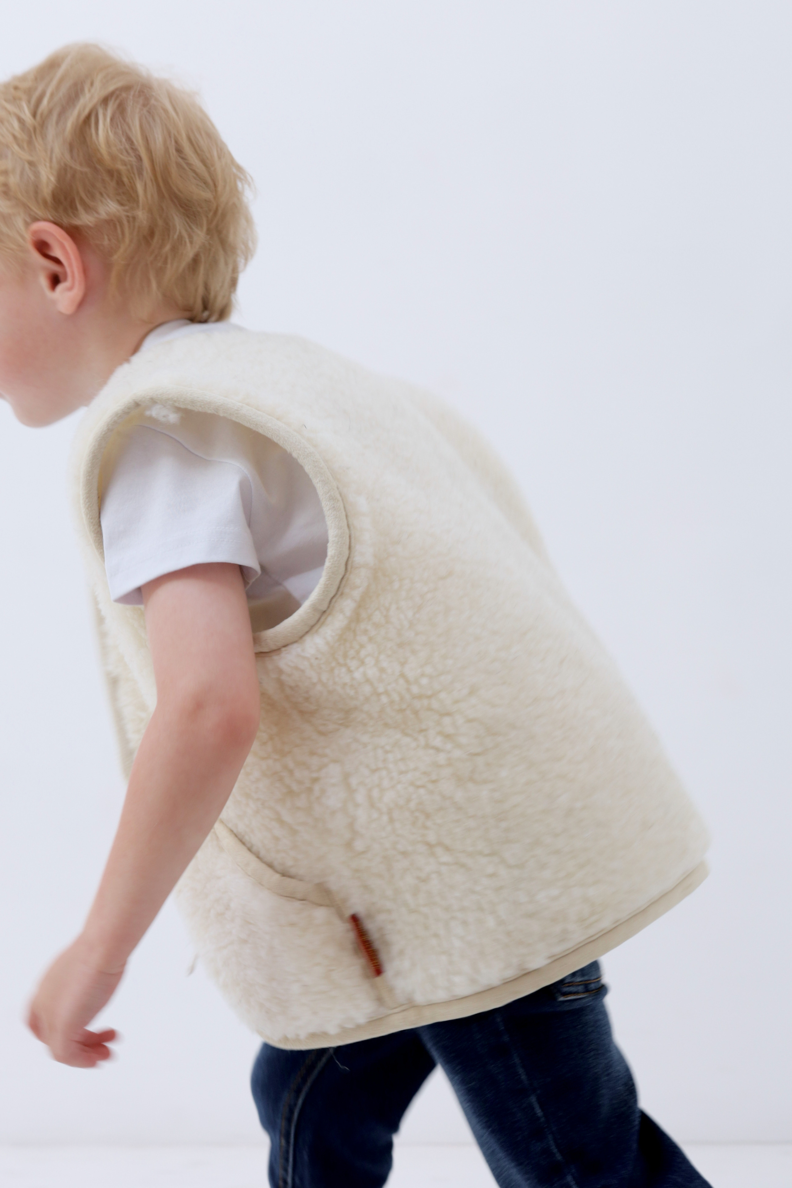 Съёмка для производства швейных изделий eco-oz.ru. Http://mira-photo.ru/