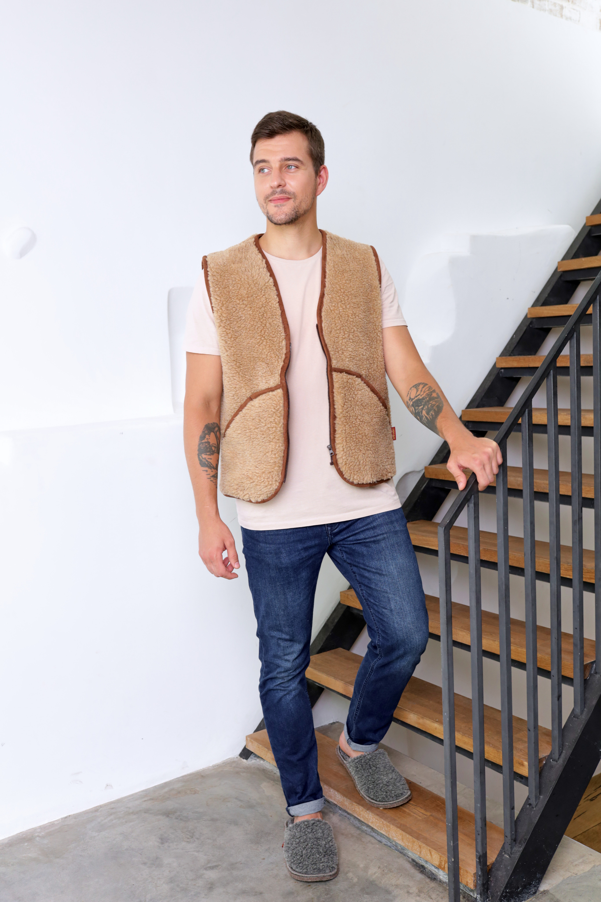 Съёмка для производства швейных изделий eco-oz.ru. Http://mira-photo.ru/