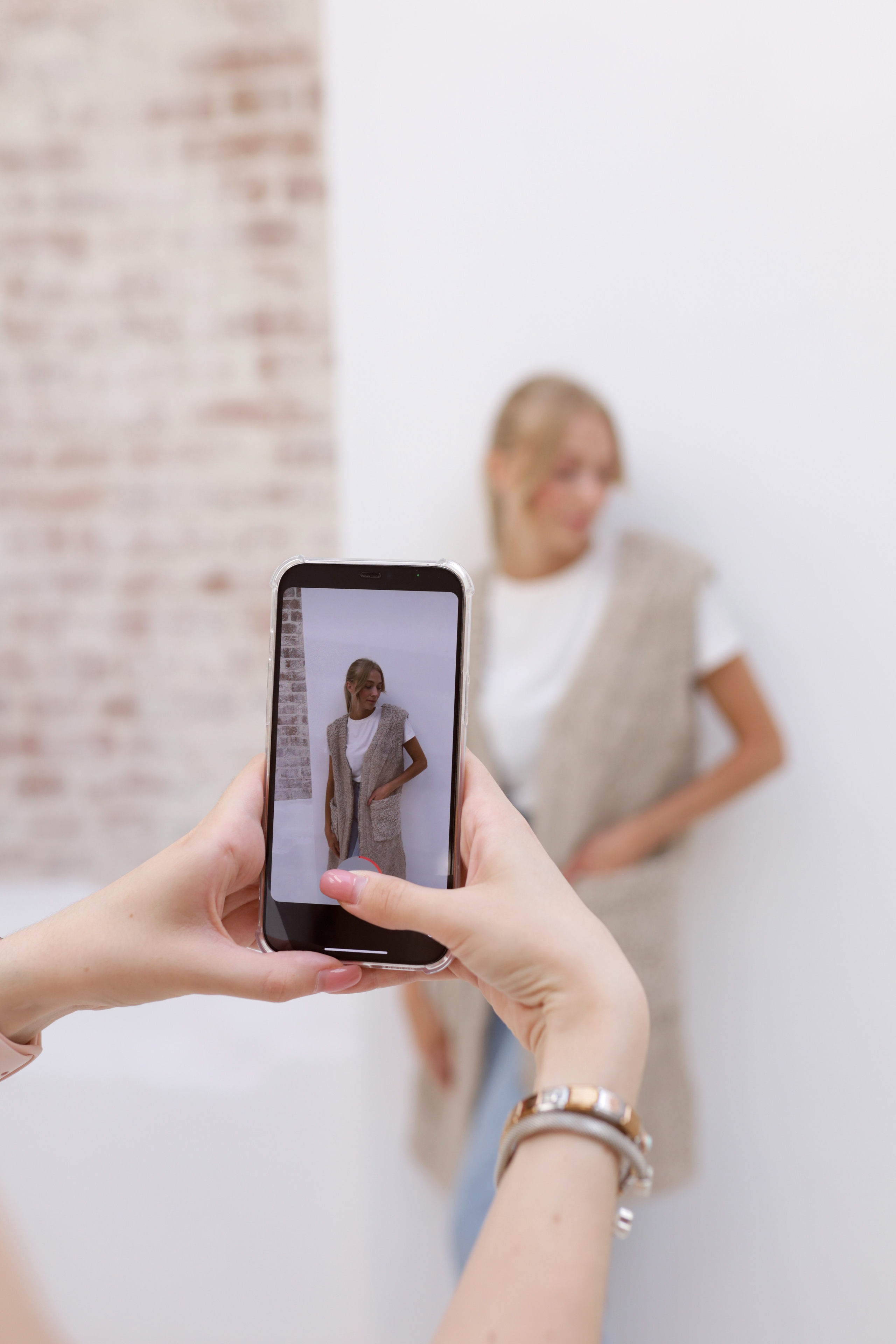 Съёмка для производства швейных изделий eco-oz.ru. Http://mira-photo.ru/