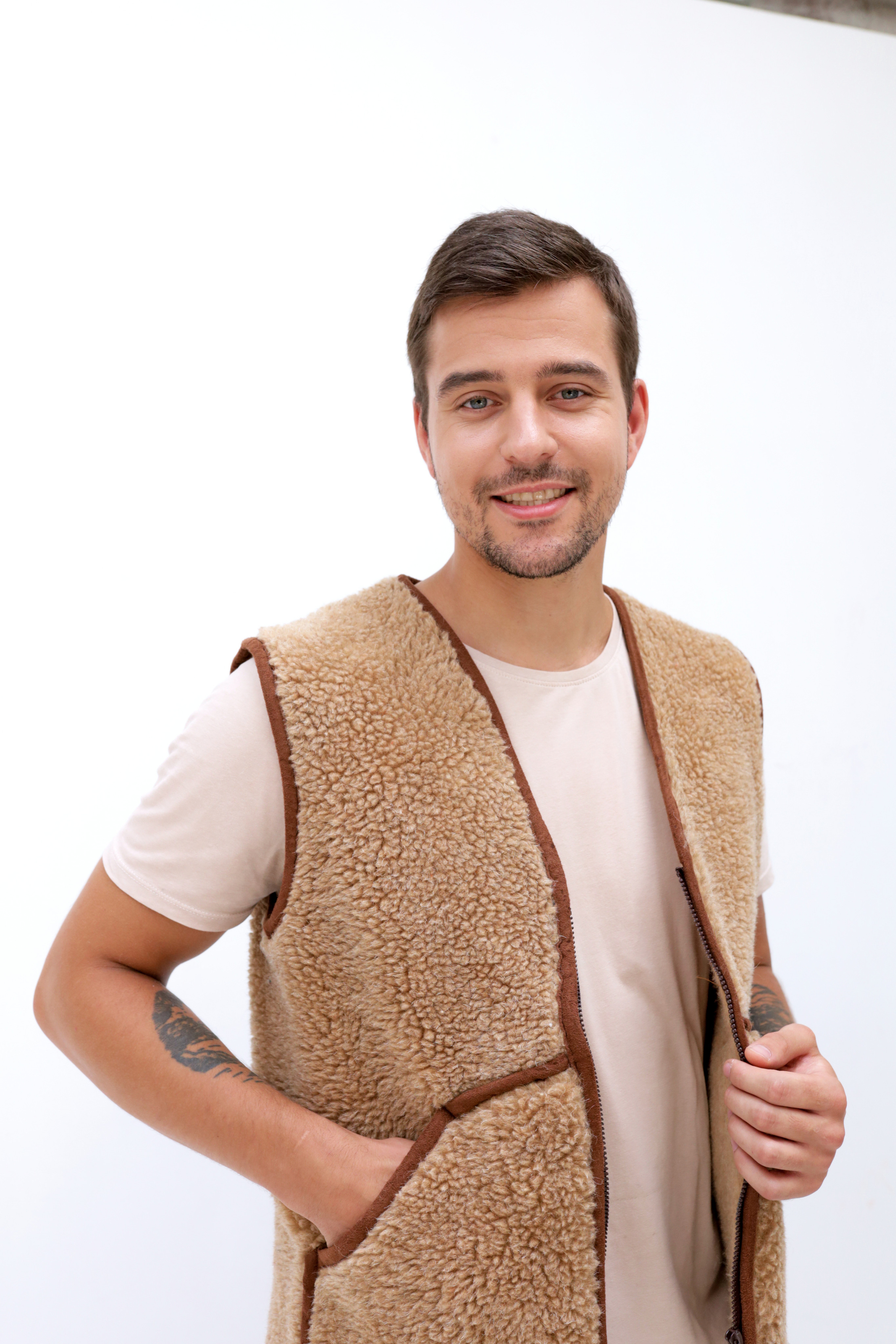 Съёмка для производства швейных изделий eco-oz.ru. Http://mira-photo.ru/