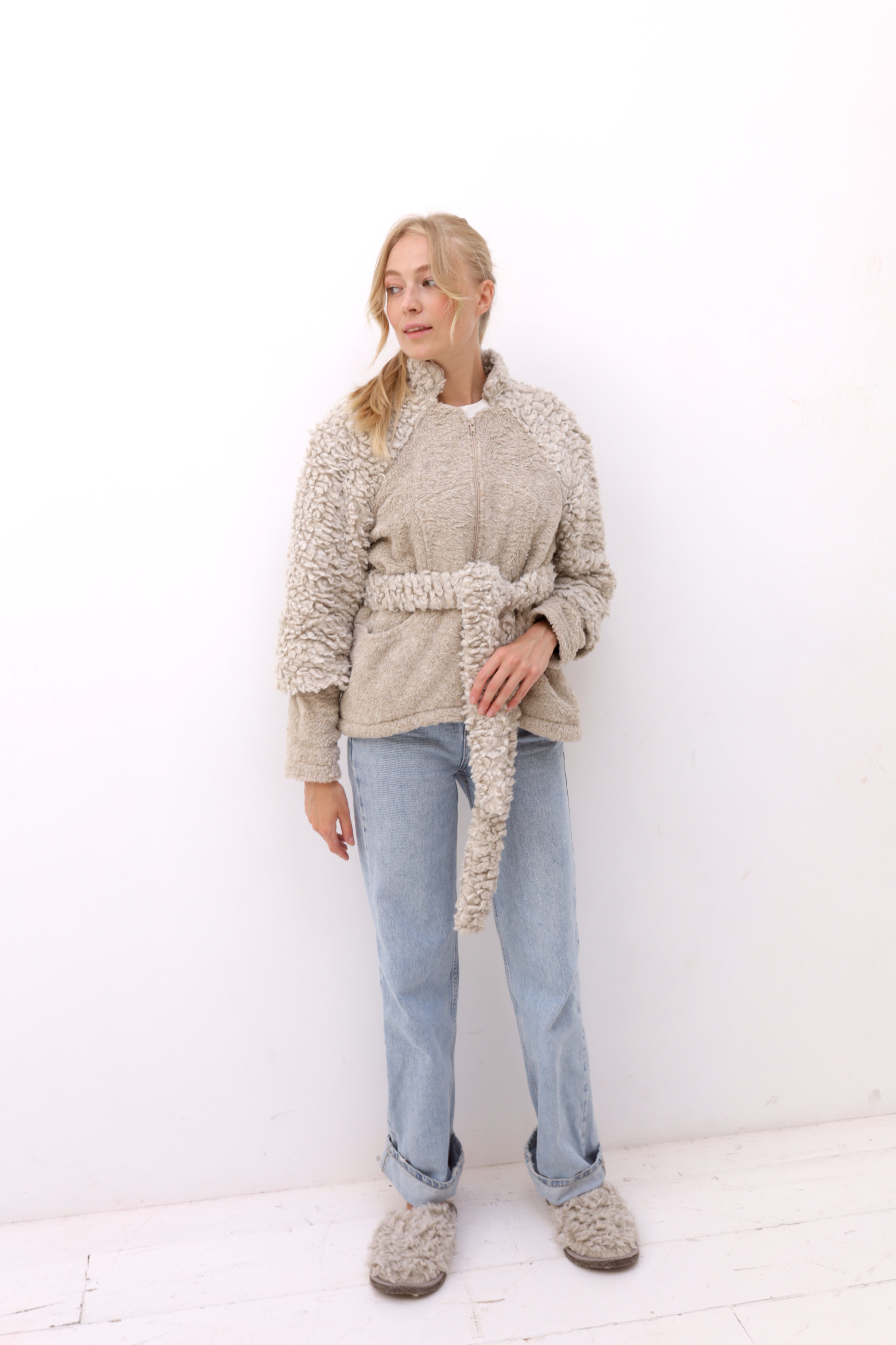 Съёмка для производства швейных изделий eco-oz.ru. Http://mira-photo.ru/