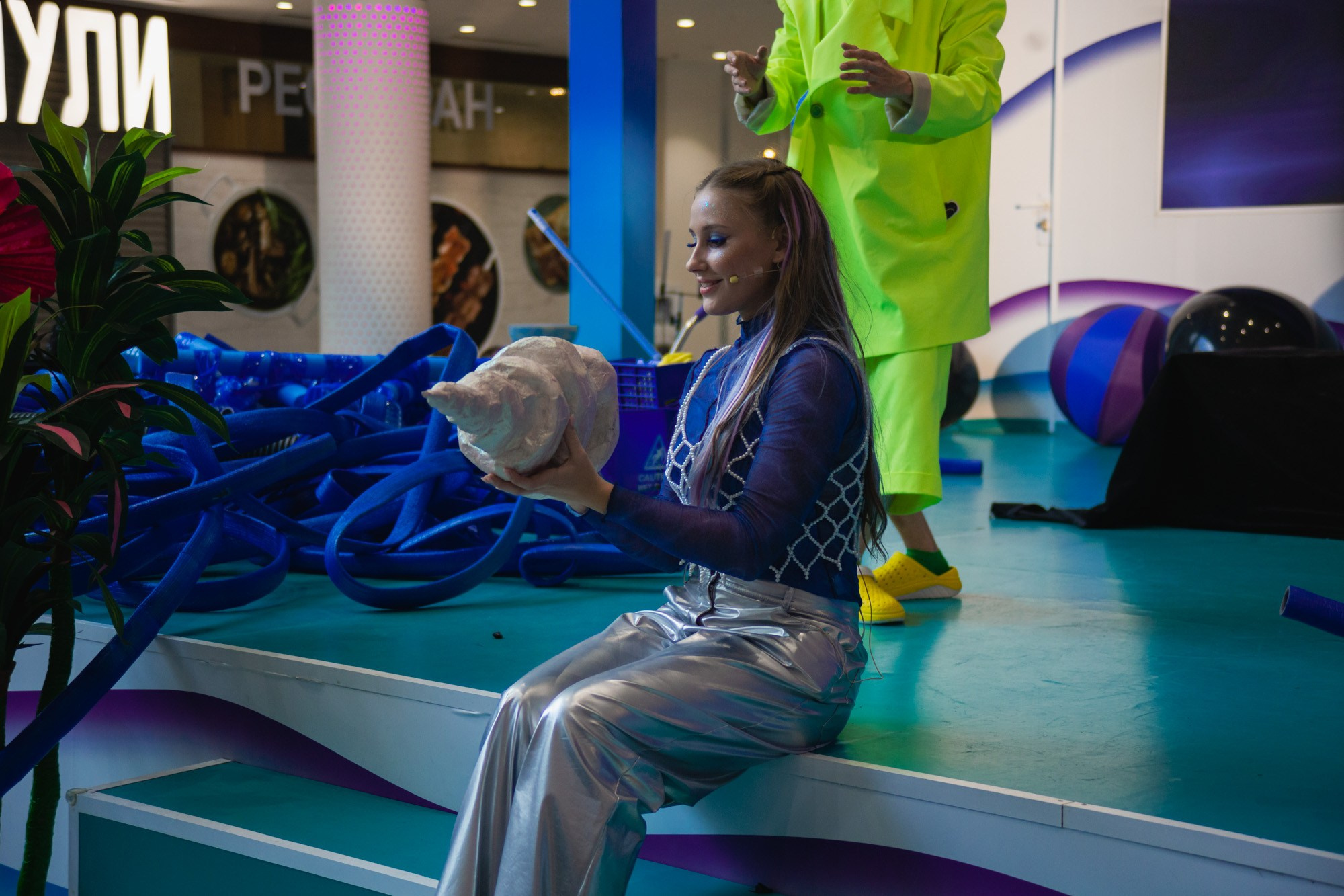 Сказка в ТЦ Океания. Репортажный и концертный фотограф в Москве Анастасия Осень