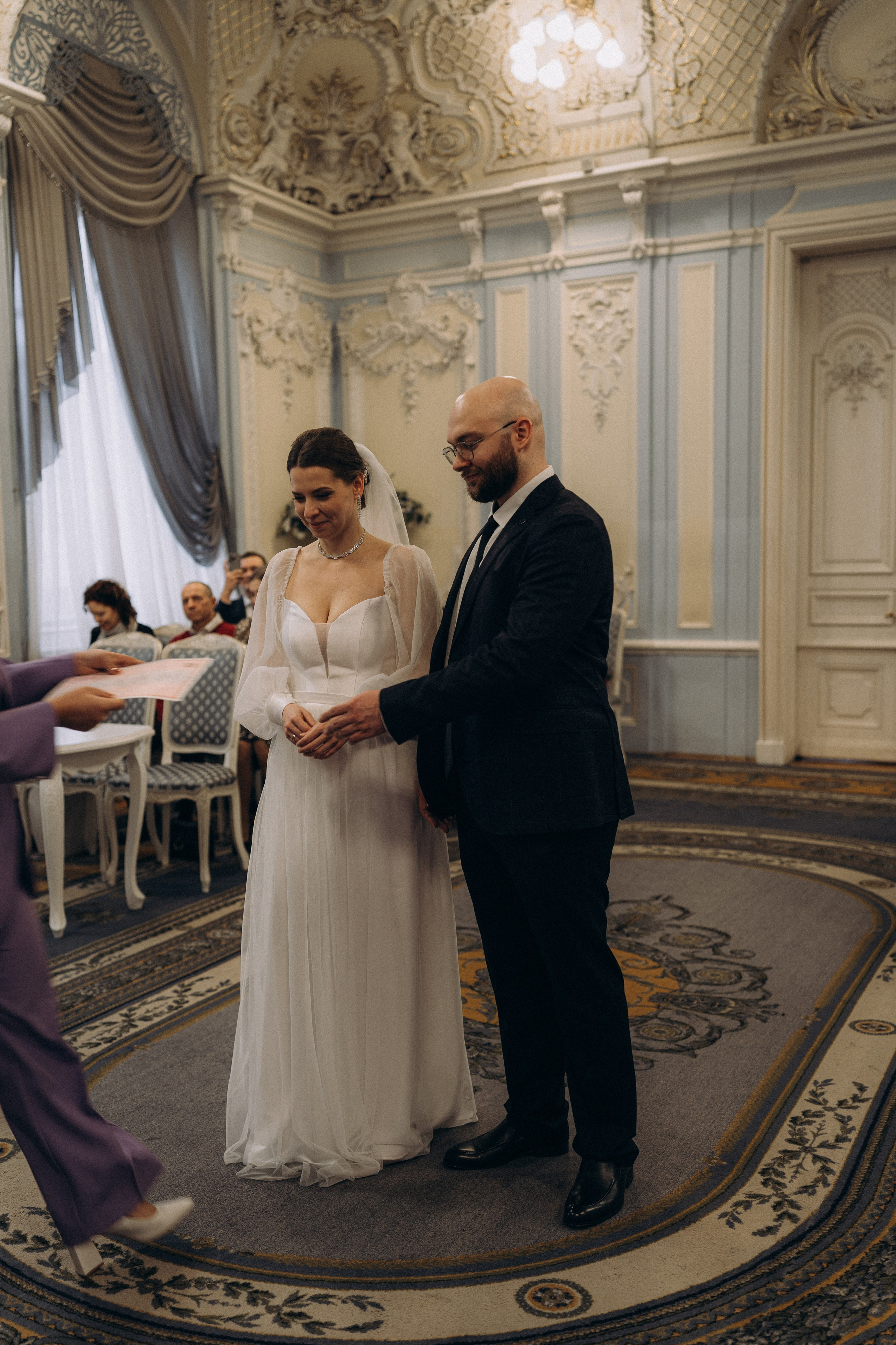 СВАДЕБНАЯ СЬЕМКА ВО ВТОРОМ ДВОРЦЕ (ДЕКАБРЬ) ТАКЖЕ СЬЕМКА В СТУДИИ НА ЧЕРНЫШЕВСКОЙ. Профессиональный фотограф, Санкт-Петербург — Виктория Богомолова