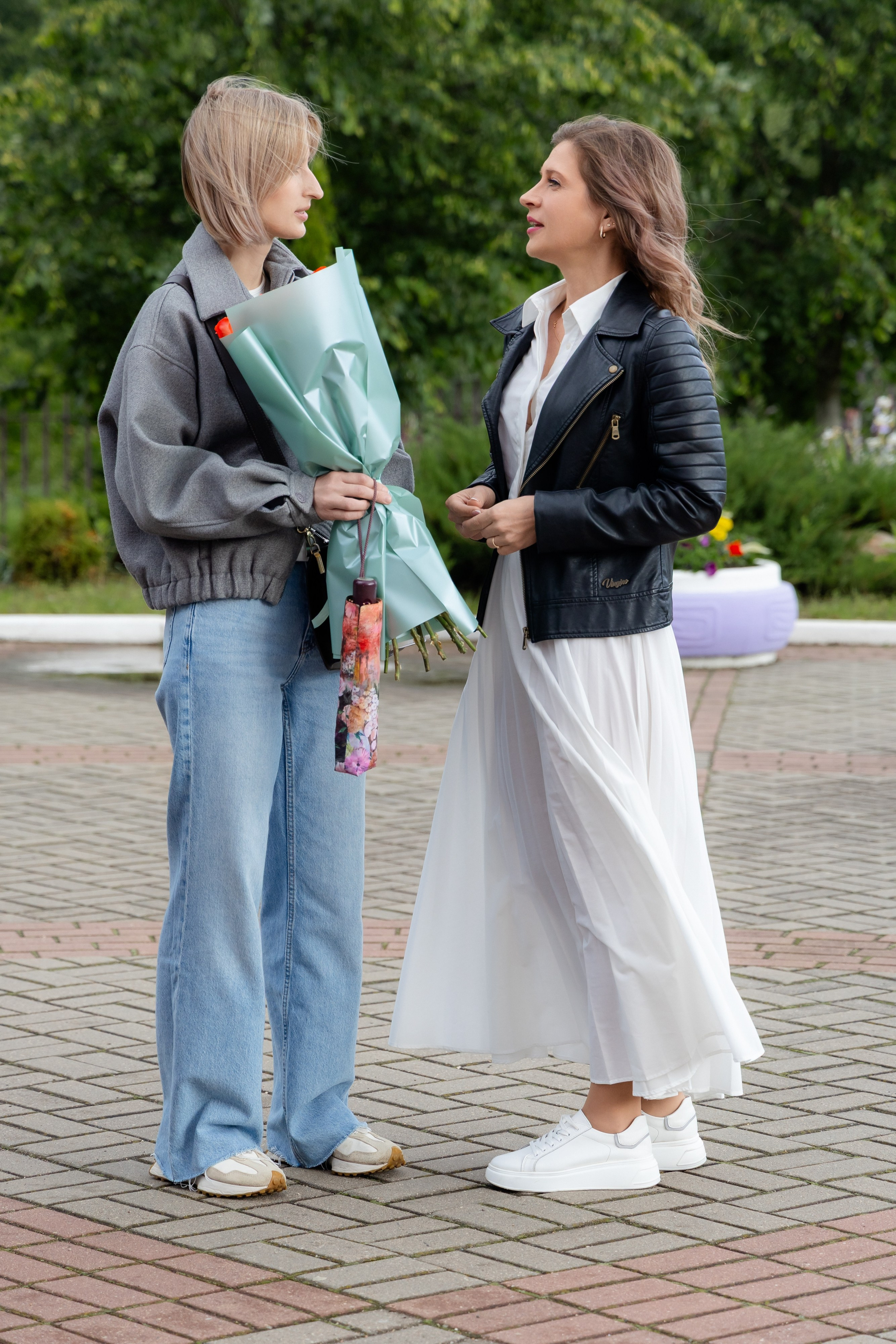 Школьный выпускной 2025 год в Минске, Беларуси. Свадебный фотограф в Минске/Беларуси Сергей Спиридонов